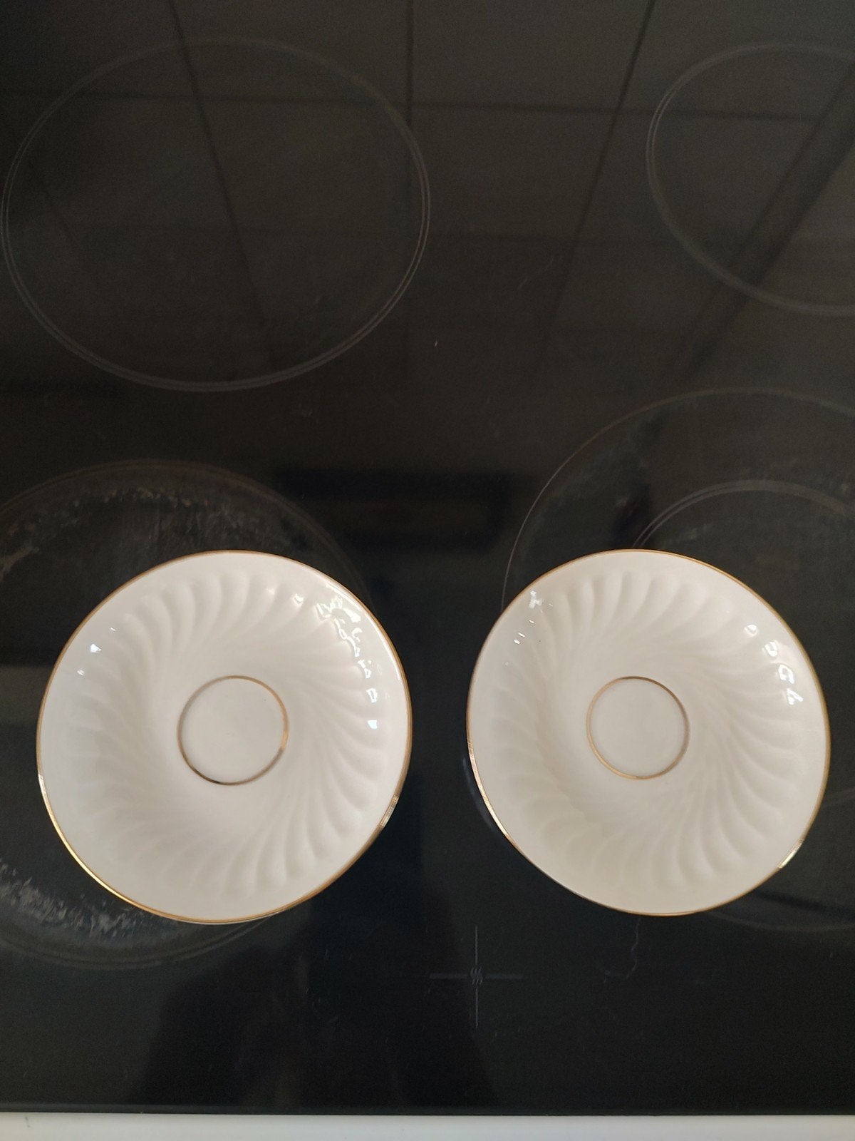 2 Lomonosov schotels met gouden rand, Ophalen of Verzenden