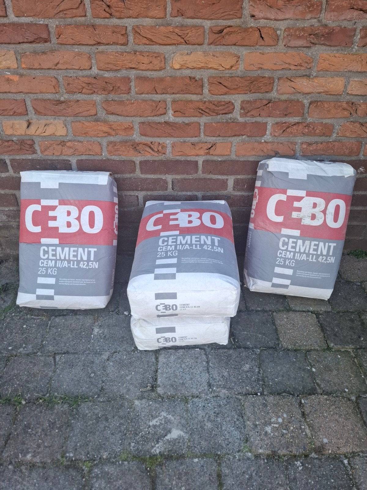 Cebo Cement CEM II/A-LL 42,5N - 25 KG 4 zakken, Ophalen, Nieuw