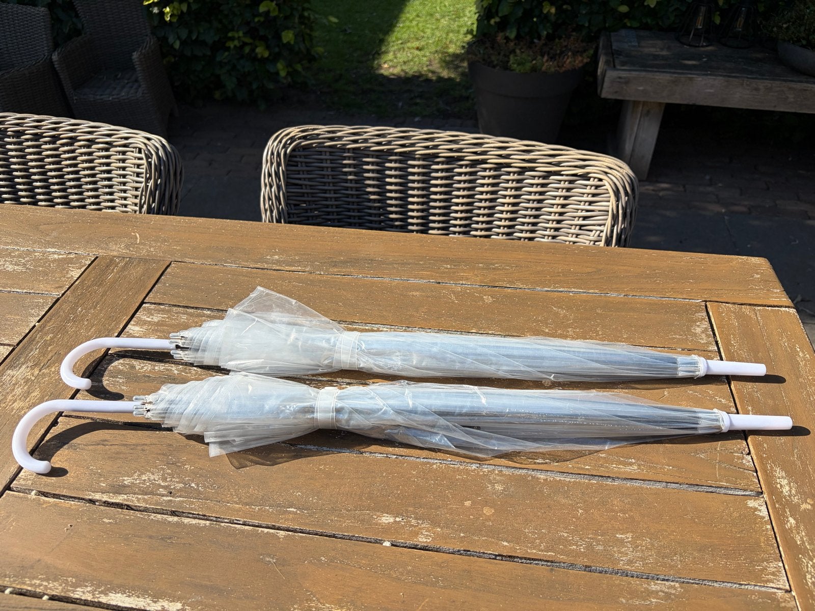 Transparante Paraplu's voor Bruiloft (2 stuks), Ophalen, Transparant, Zo goed als nieuw, Wit