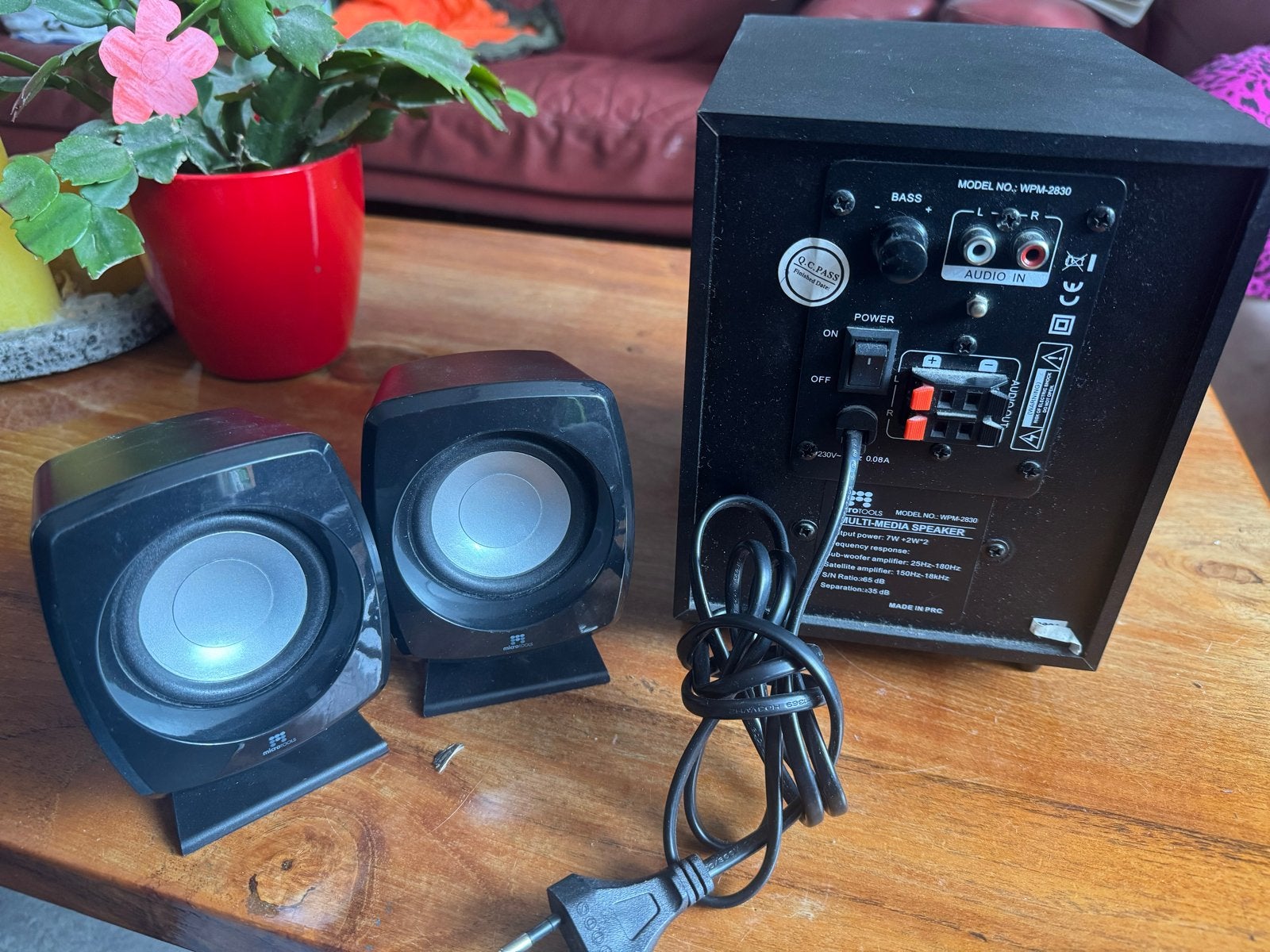 Multimedia speakerset 11W - Goede staat, Computers en Software, Pc speakers, Ophalen, Zo goed als nieuw, Audiokanaal 2.1