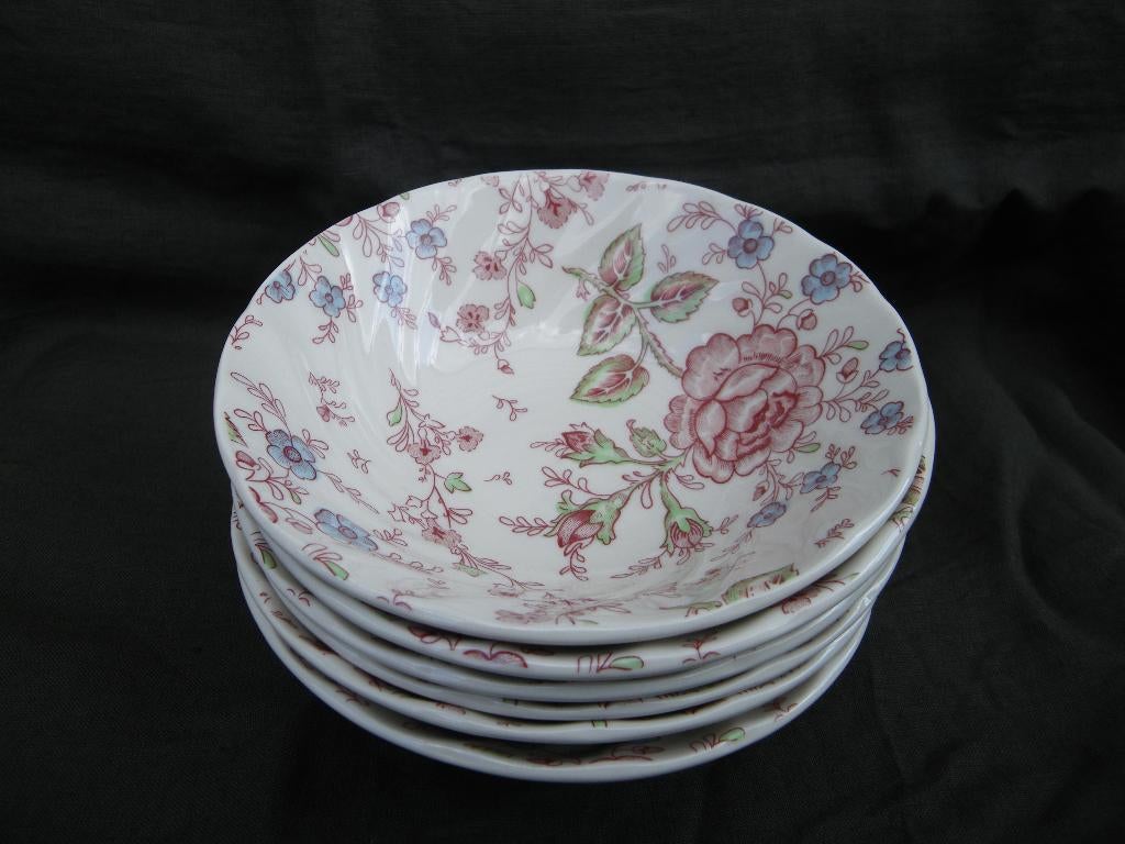 Johnson Brothers/Bros ROSE CHINTZ  Papschaaltjes 15 cm, Ophalen of Verzenden, Overige stijlen, Aardewerk, Schaal of Schalen