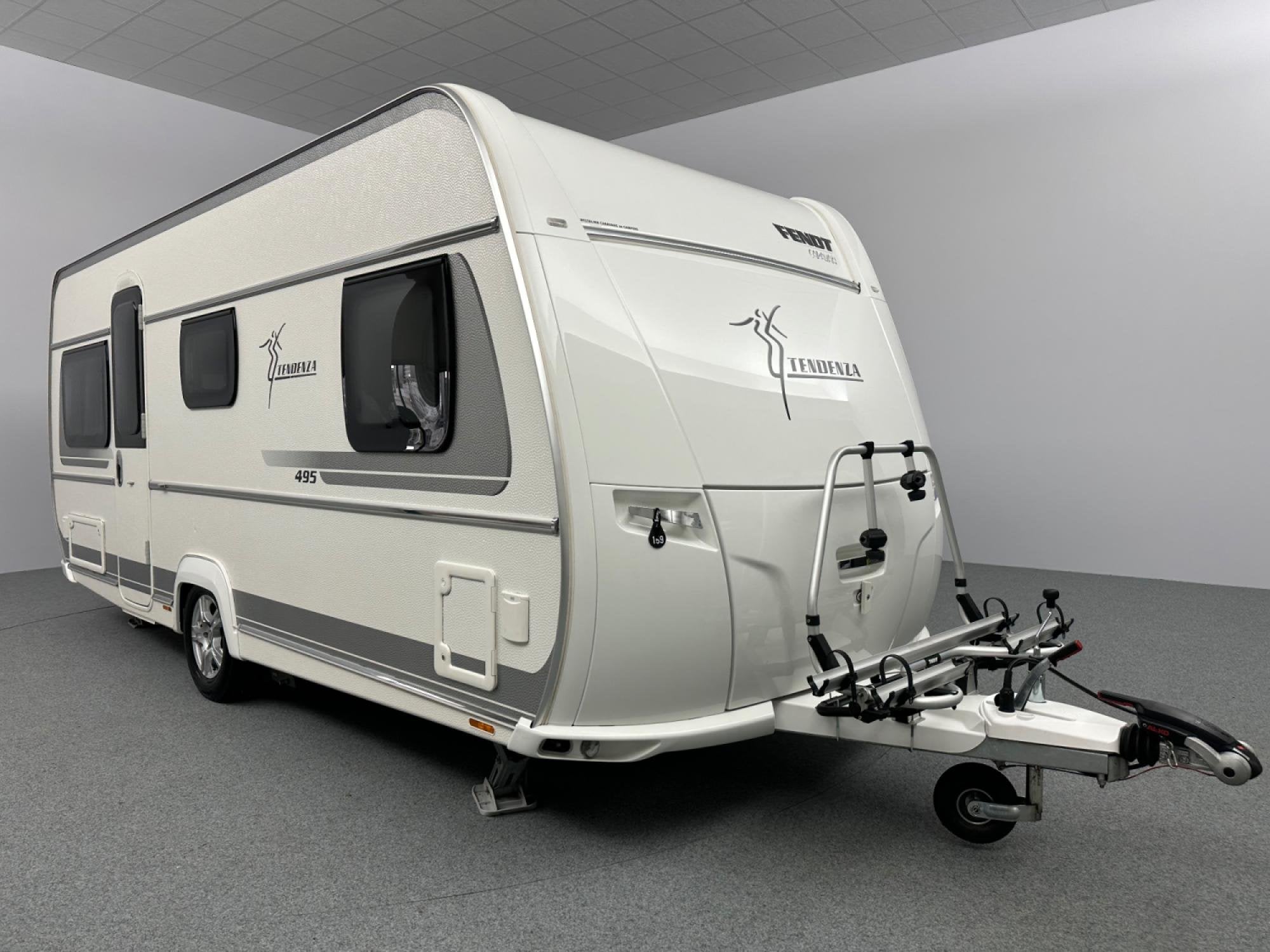 Fendt Tendenza 495 SF Mover Voortent INCL. STALLING, Caravans en Kamperen, Rondzit, Reservewiel, Bedrijf, Lengtebed