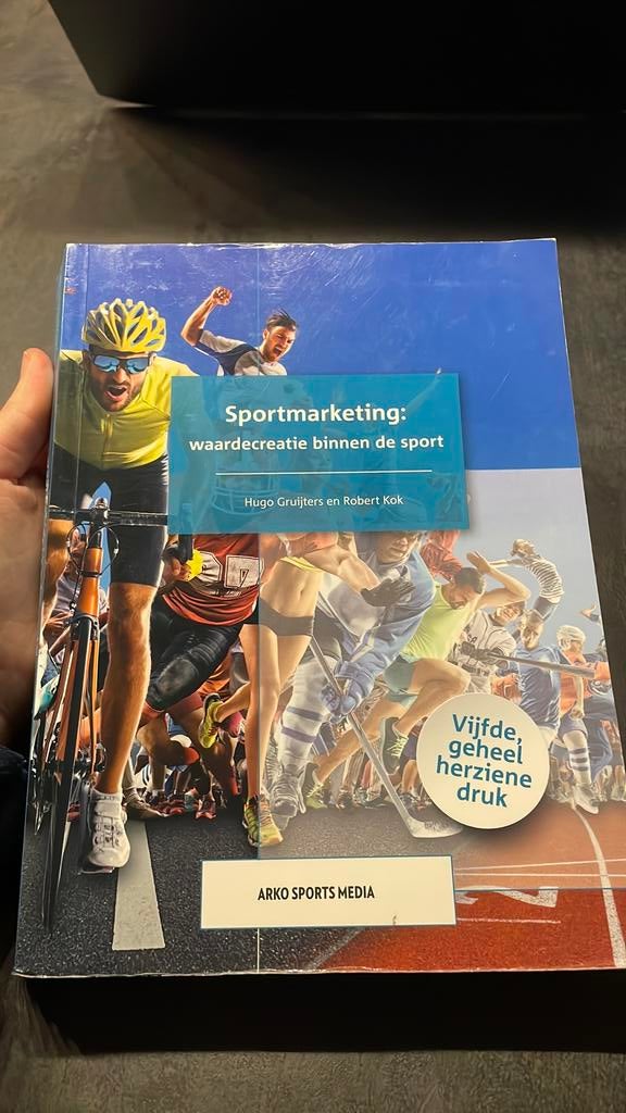 Robert Kok - Sportmarketing: waardecreatie binnen de sport, Ophalen of Verzenden, Robert Kok; Hugo Gruijters, Management, Zo goed als nieuw