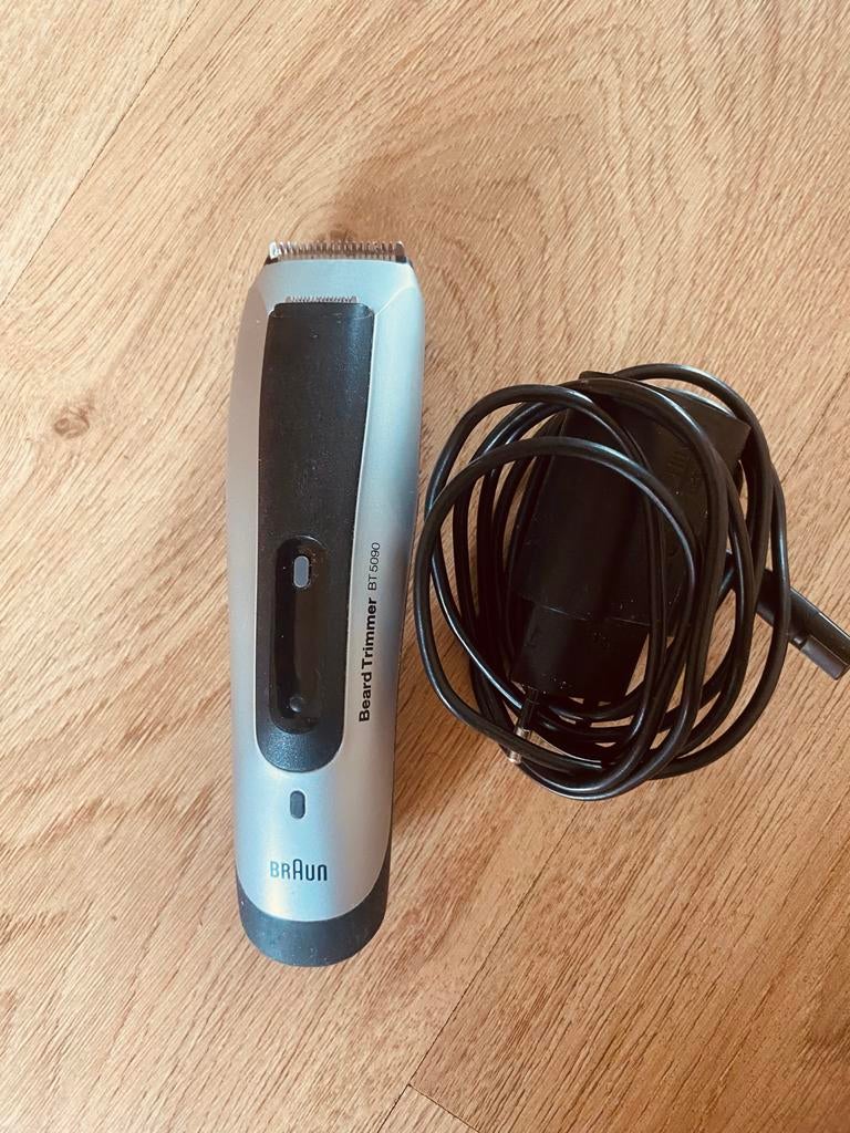Braun Baardtrimmer BT5090 met oplader defect, Ophalen of Verzenden, Niet werkend, Scheren en Epileren