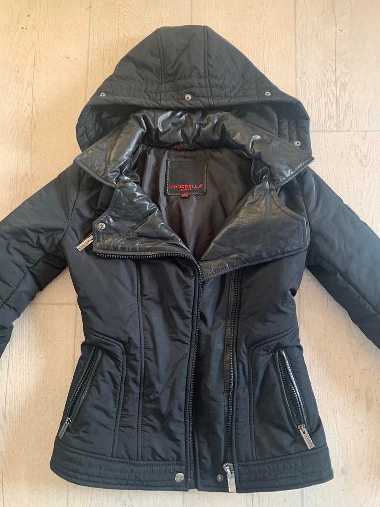 Froccella jas, Ophalen of Verzenden, Zo goed als nieuw, Maat 34 (XS) of kleiner, Zwart