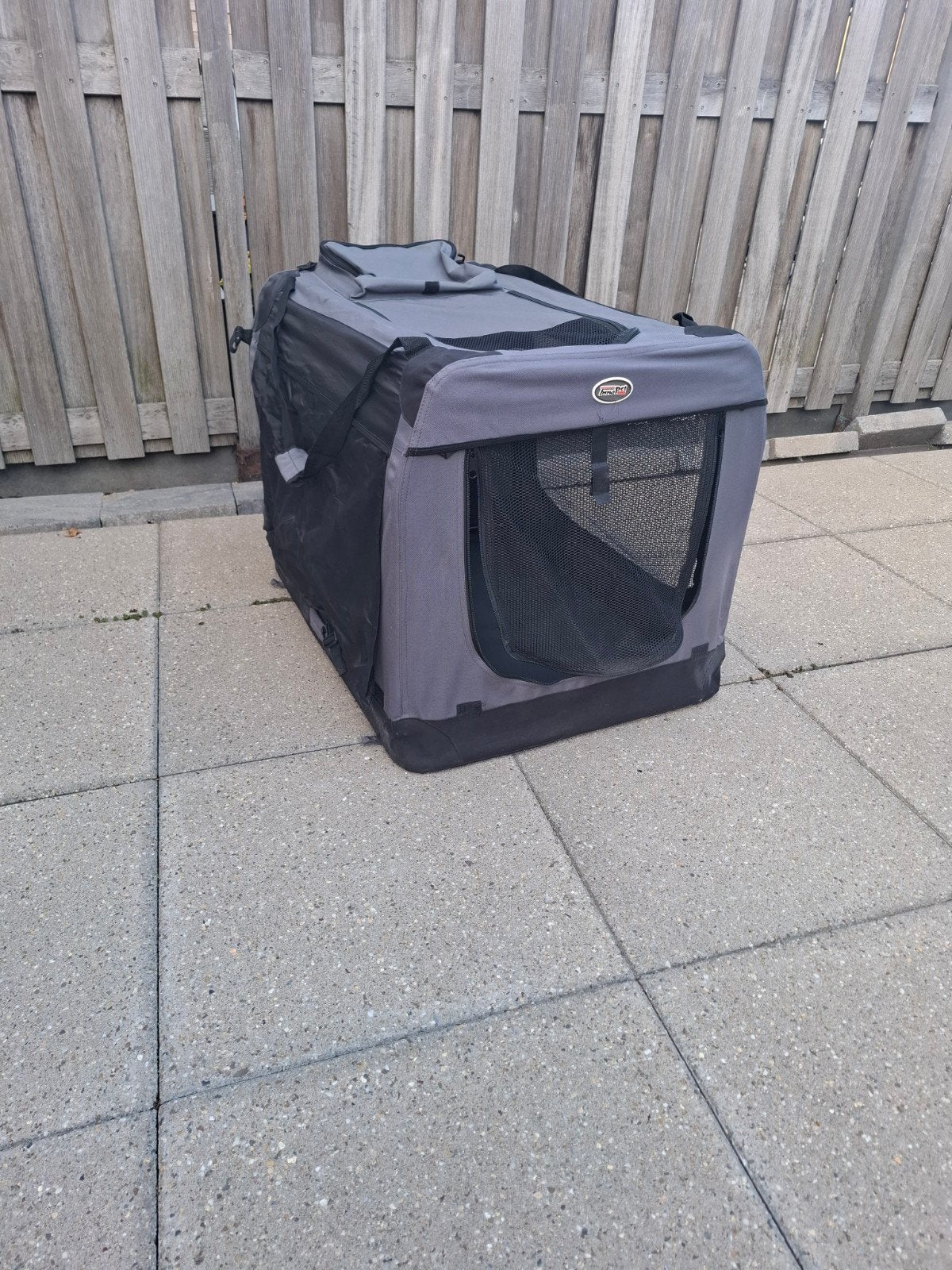 reis bench hond afmetingen 81 x 58 x 58, Dieren en Toebehoren, Ophalen, Zo goed als nieuw