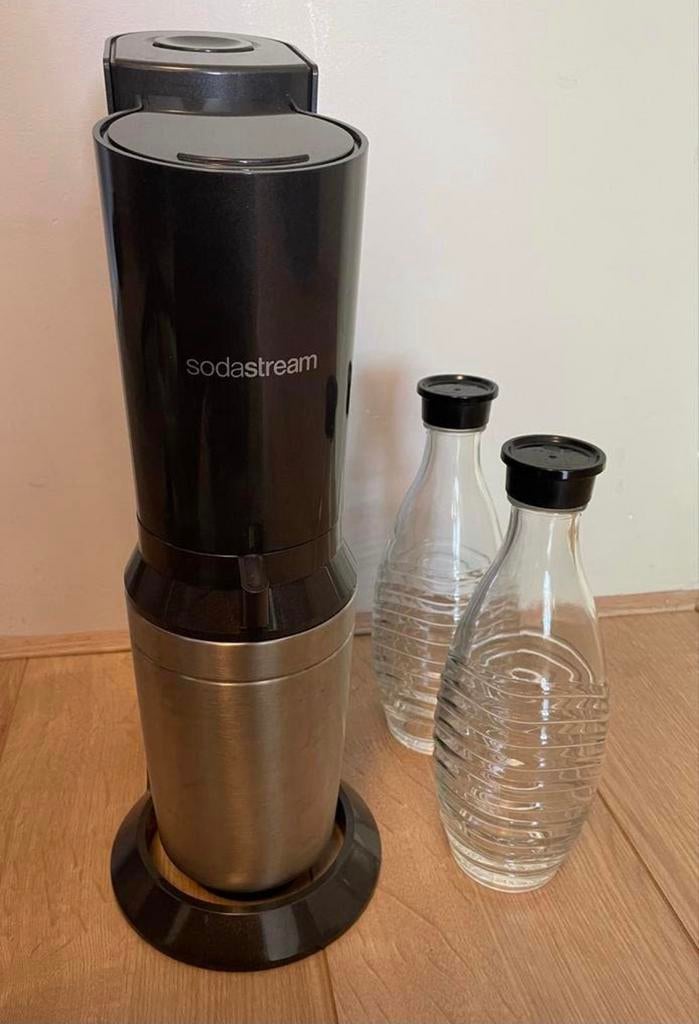 Sodastream bruis machine Crystal met 2 glazen waterkaraffen, Ophalen, Zo goed als nieuw