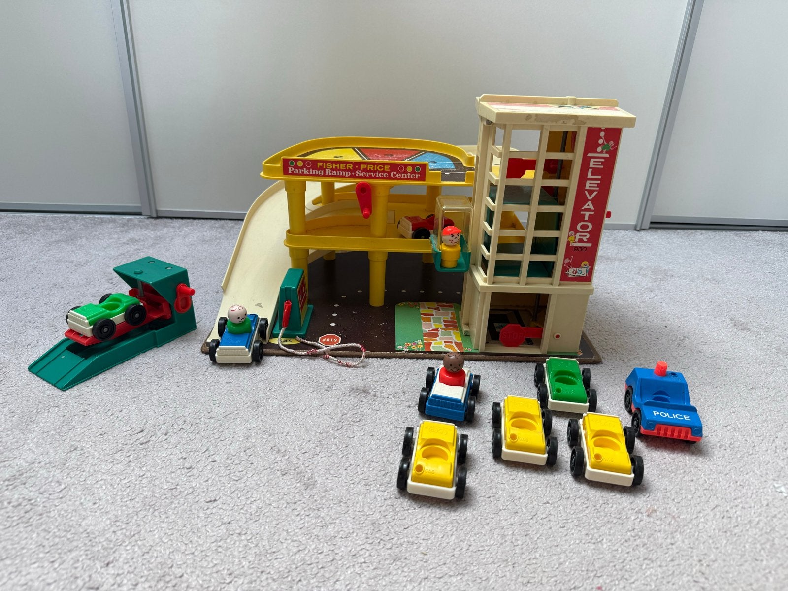 Vintage Fisher-Price Parking Ramp Service Center met auto's, Ophalen, Gebruikt, Speelset