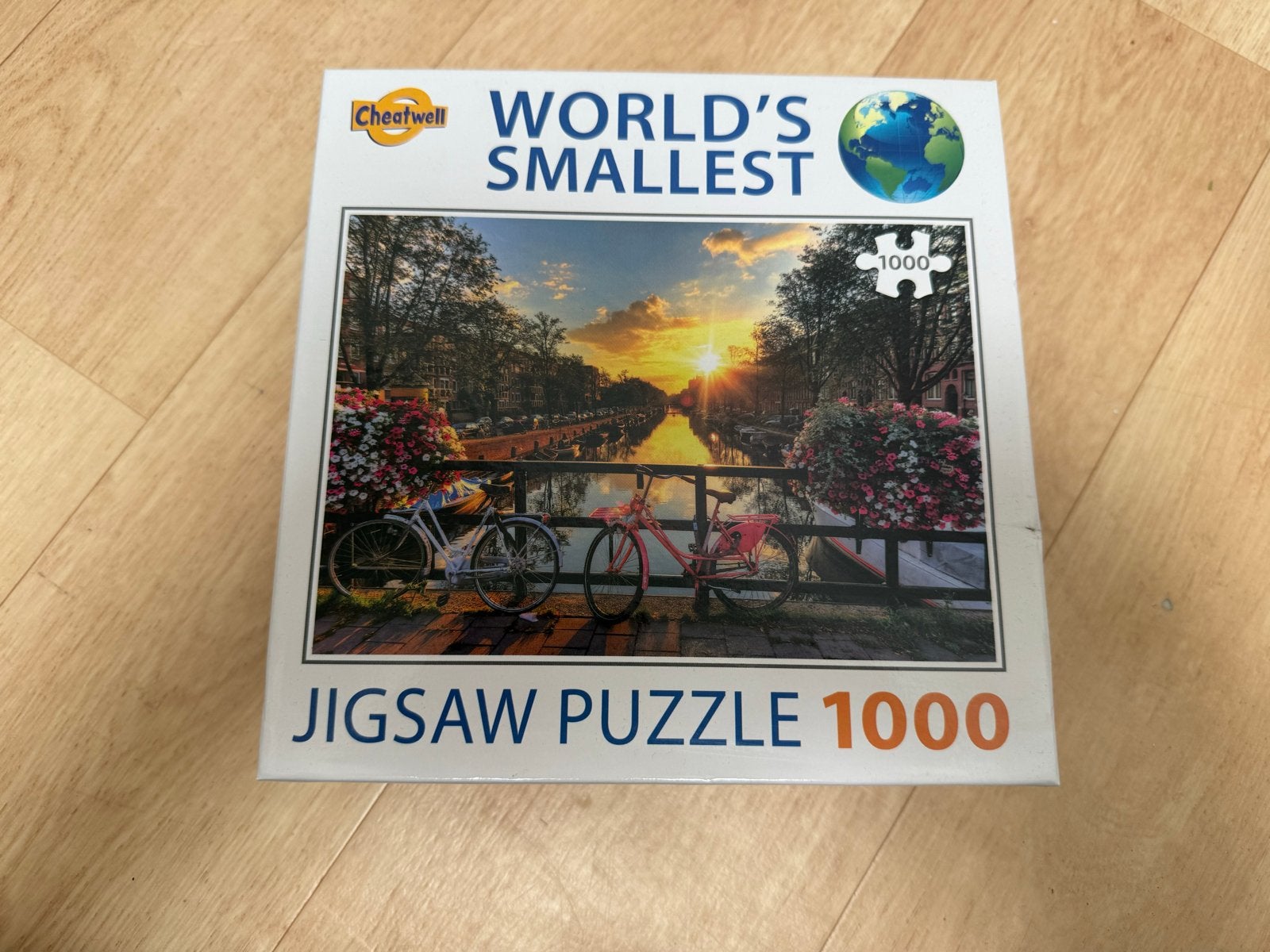Vier zgan World's Smallest Legpuzzel 1000 stukjes, Ophalen of Verzenden, 500 t/m 1500 stukjes, Zo goed als nieuw, Legpuzzel