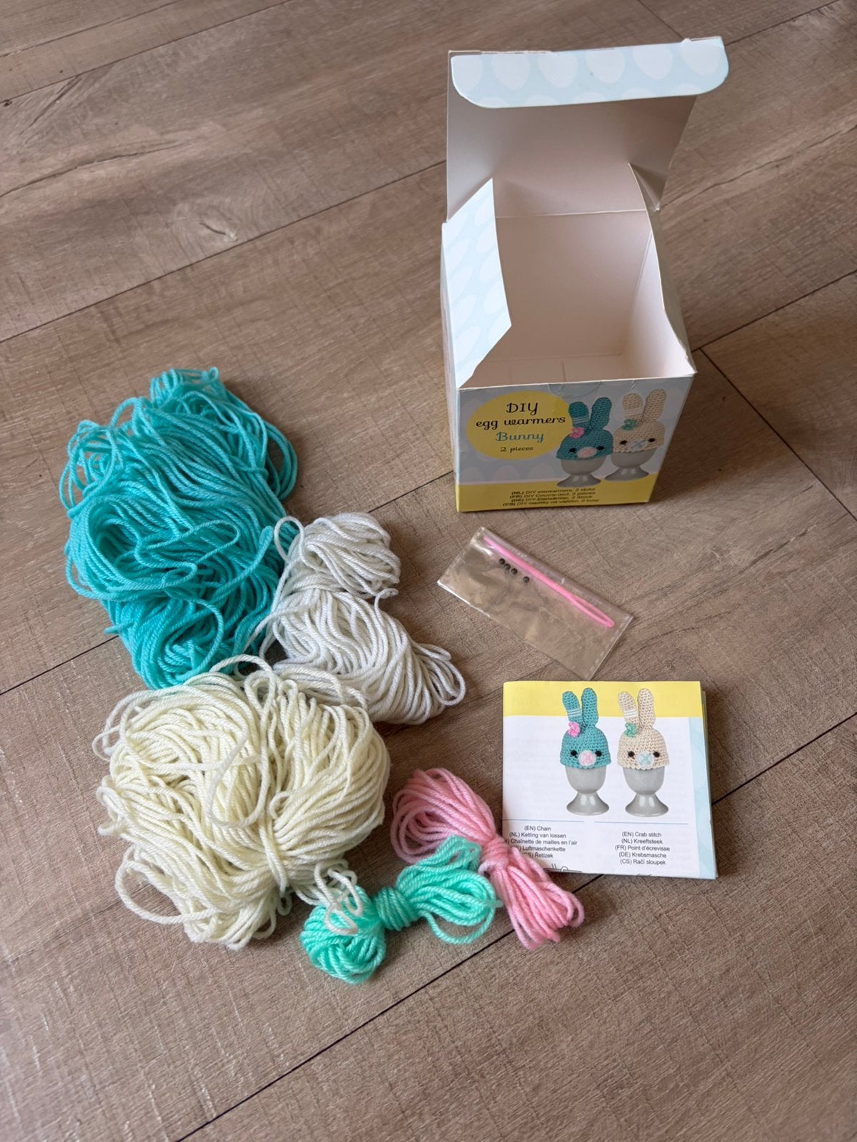 Nieuw haakpakketje voor ei warmers te maken, Ophalen of Verzenden, Nieuw, Pasen, Knutselset