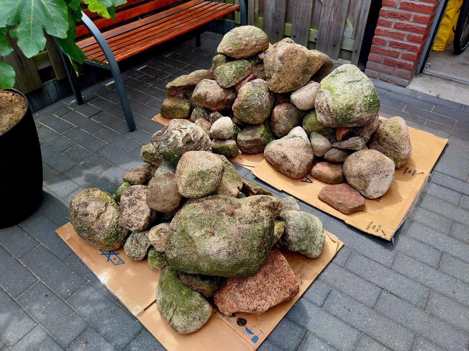 Decoratieve rotsen en keien voor tuin of vijver, Tuin en Terras, Grind, Keien en Split, Ophalen, Overige materialen, Gebruikt