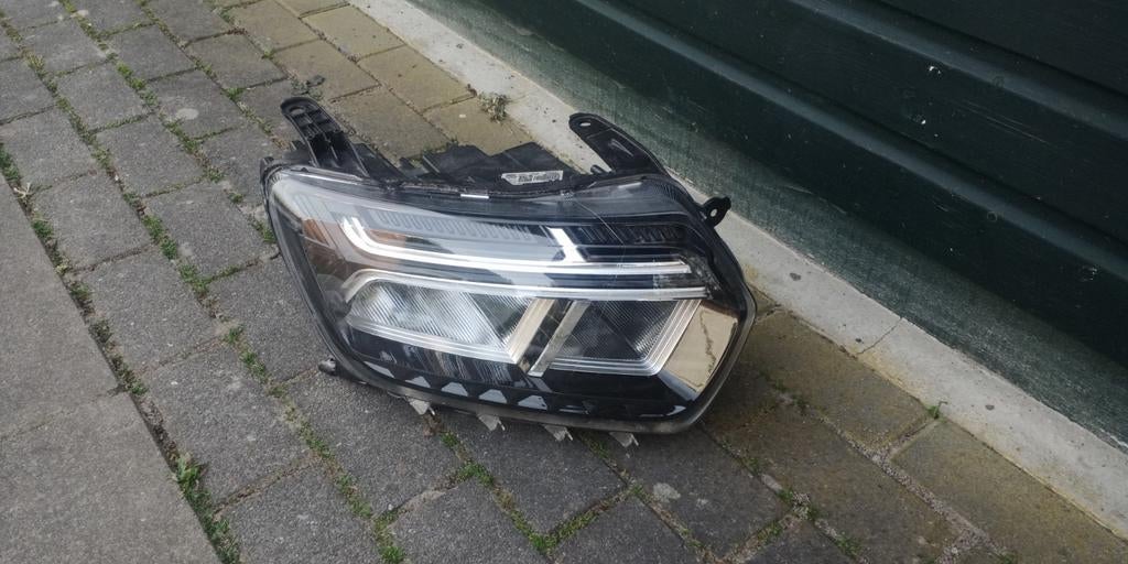 Dacia Duster koplamp knipperlicht defect, Auto-onderdelen, Verlichting, Ophalen of Verzenden, Gebruikt, Dacia