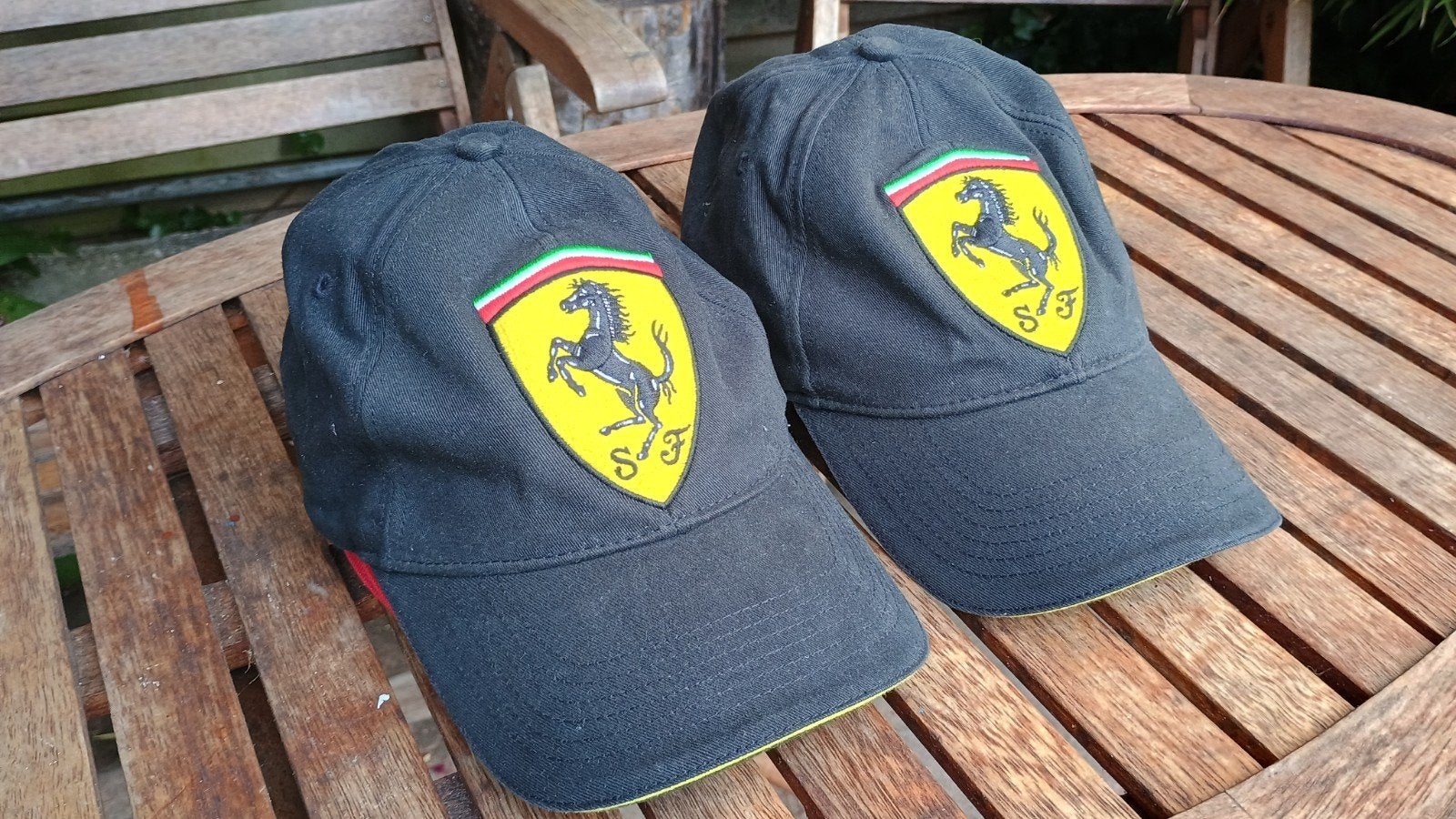 2 Ferrari scuderia petten, Ophalen of Verzenden, Zo goed als nieuw, Overige typen