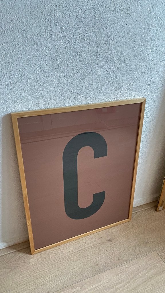 Poster letter C + houten wissellijst, Ophalen, Rechthoekig Staand, Met lijst, Zo goed als nieuw