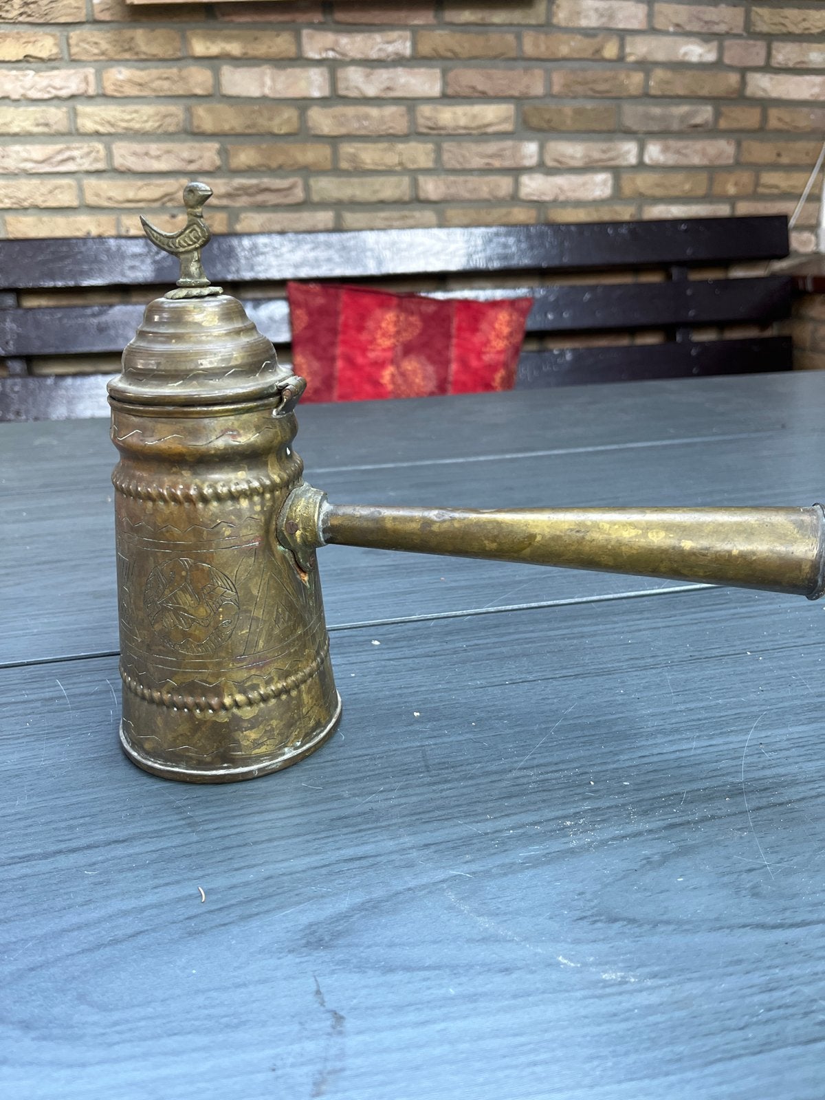 Antieke Oosterse Koffiepot - Koperen Dallah met Vogeldecorat, Antiek en Kunst, Antiek | Koper en Brons, Ophalen of Verzenden, Koper