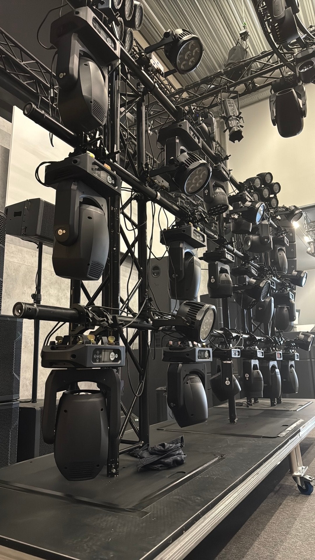 LIGHT-INC ERA 150 LED beam, demo stock!, Geluidgestuurd, 5667 kv, Info@light-inc.nl, Ophalen of Verzenden