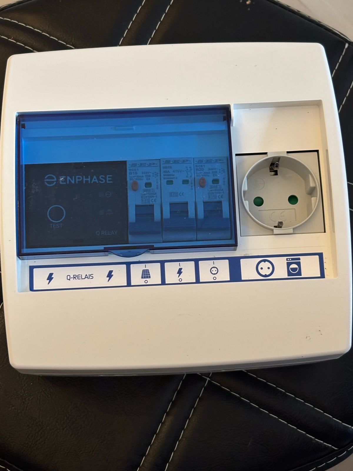 Enphase Q-Relais verdeler met stopcontact en automaten, Ophalen of Verzenden, Nieuw, Enphase, Groepenkast