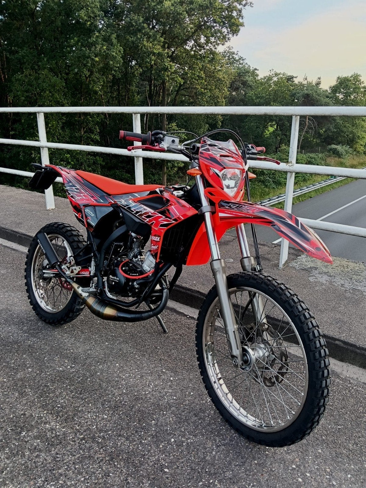Beta rr 50 enduro 77cc, Lees advertentie !, 6 versnellingen, Zo goed als nieuw, 77 cc, Ophalen