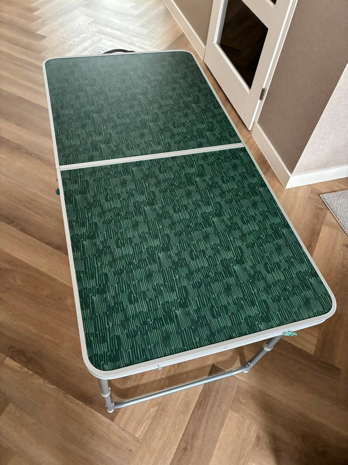 Campingtafel/ kampeertafel in nieuwstaat, Ophalen, Zo goed als nieuw, Campingtafel