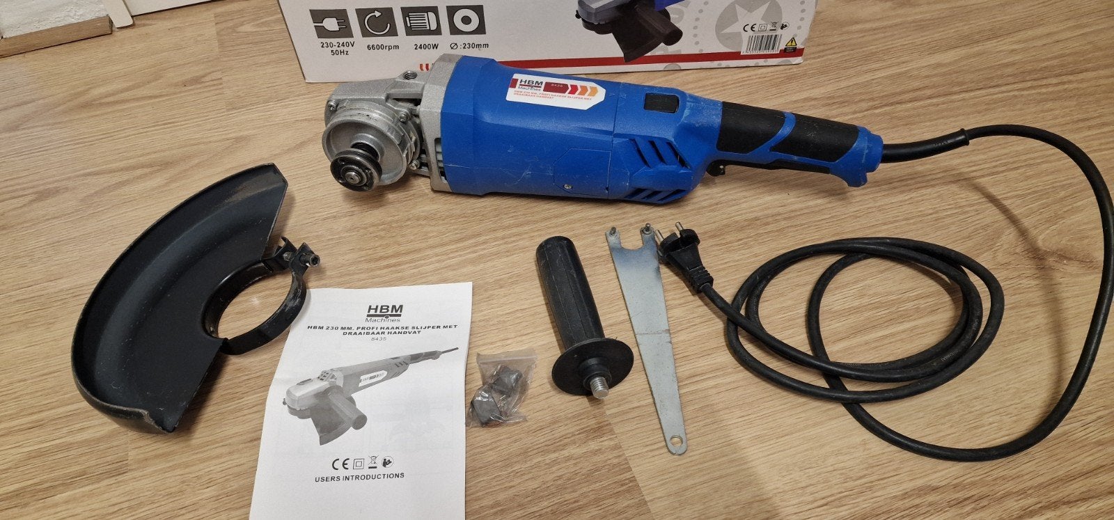 HBM 230 mm haakse slijper – zo goed als nieuw, Ophalen of Verzenden, Zo goed als nieuw, 1000 watt of meer, Haakse handslijpmachine
