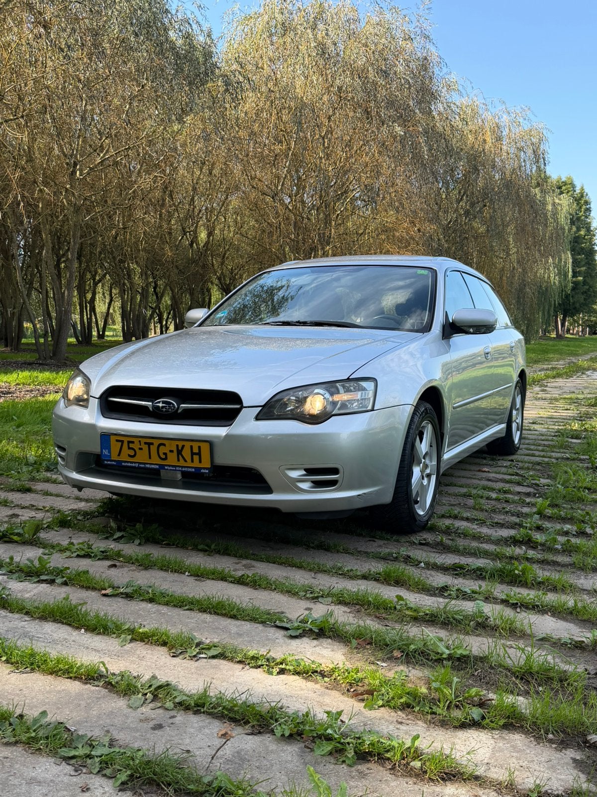 Subaru Legacy 2.0 TW AWD 2004 Grijs, Auto's, 137 pk, 4 cilinders, Handgeschakeld, Vierwielaandrijving