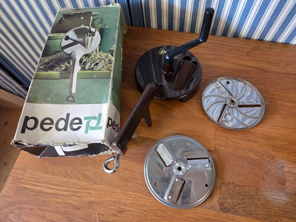 Vintage Pede Snijbonenmolen, snijder met 3 schijven, Ophalen, Huis en Inrichting