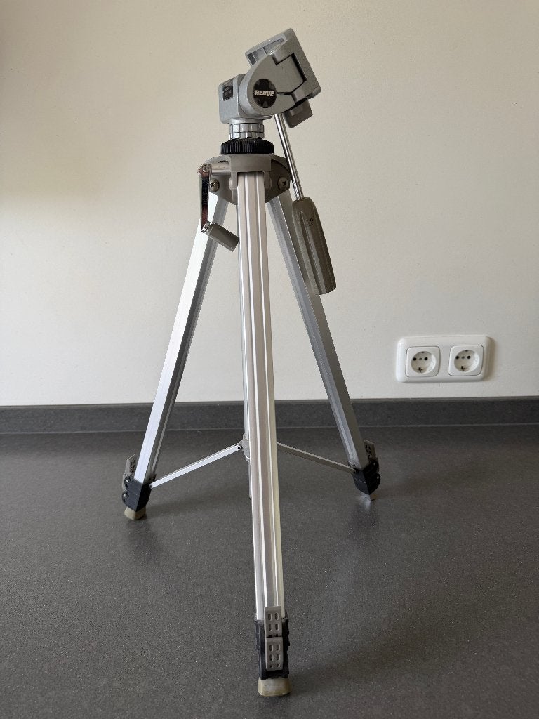 Revue statief met balhoofd - Gebruikt, Ophalen, Driepoot, 125 tot 150 cm, Met balhoofd