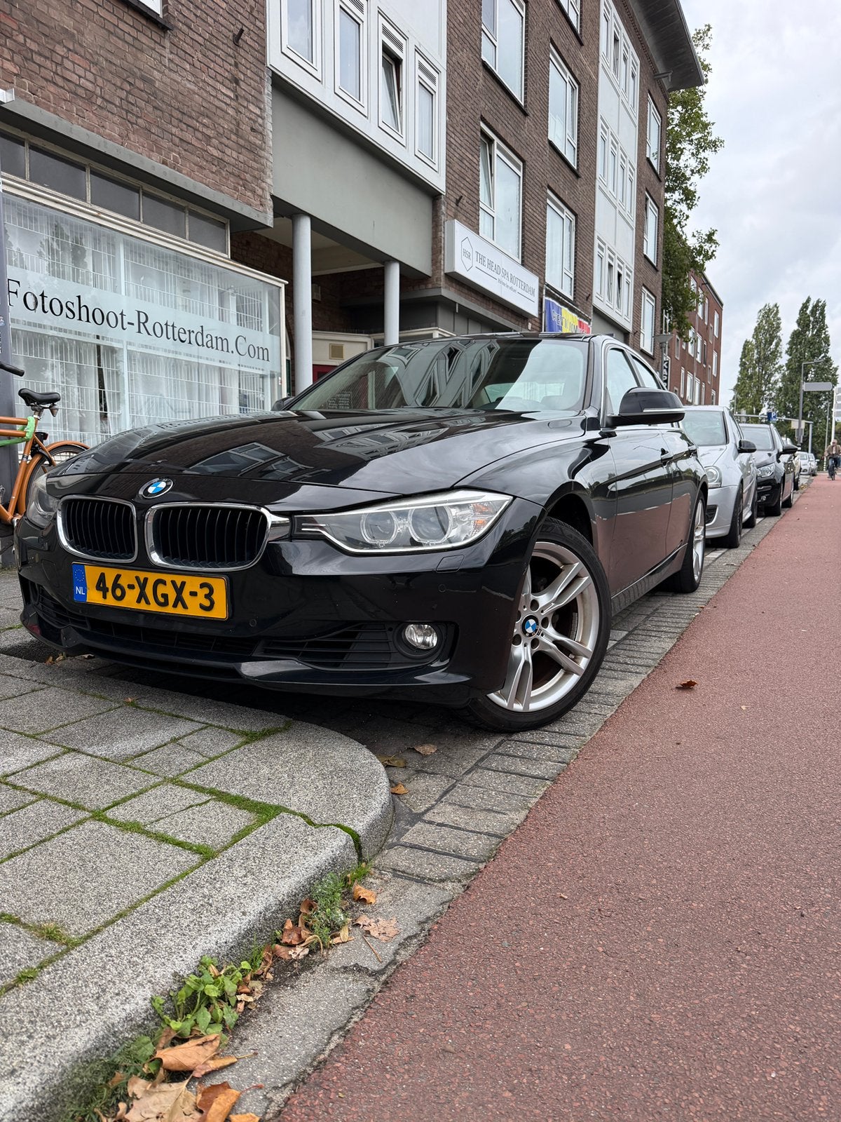 BMW 3-Serie 320i Aut8 (f30) 2012 Zwart Luxe, Auto's, Achterwielaandrijving, Beige, 4 cilinders, 75 €/maand