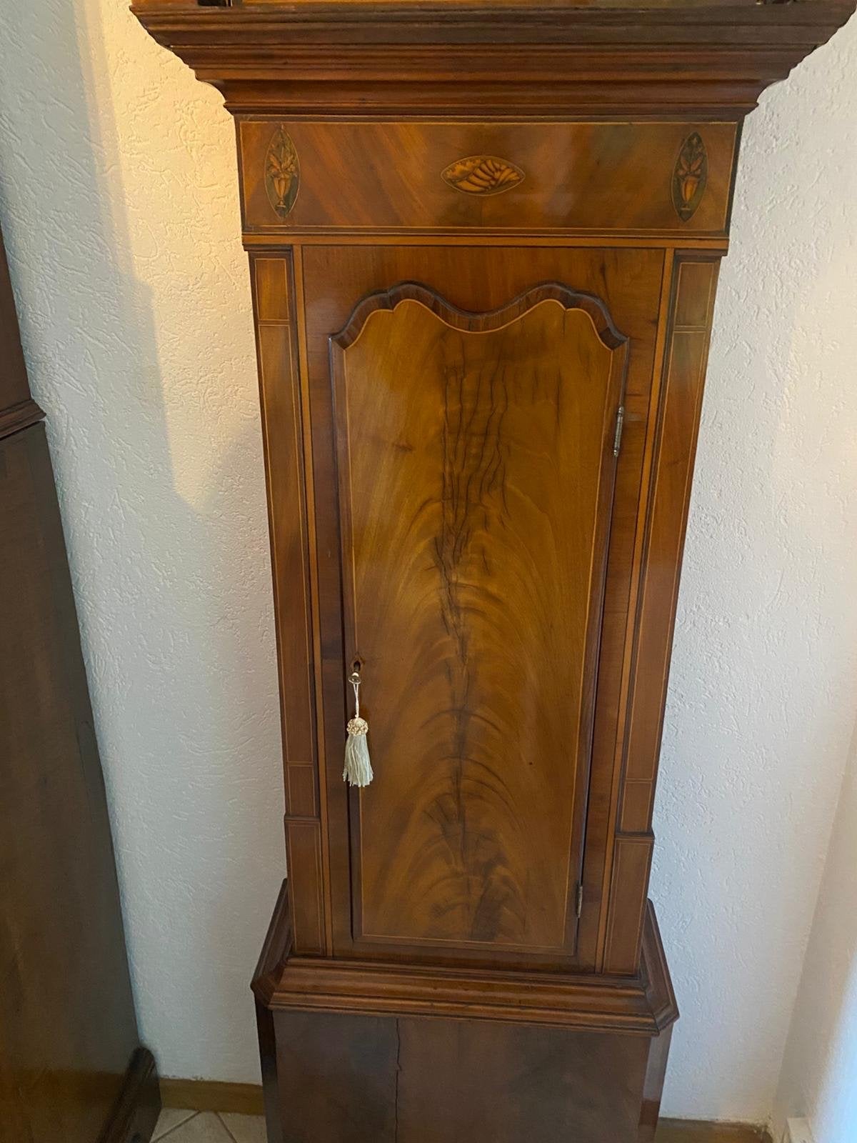Foto 5 van KOOPJE ! staande klok met maanfase en slagwerk op 8 bellen