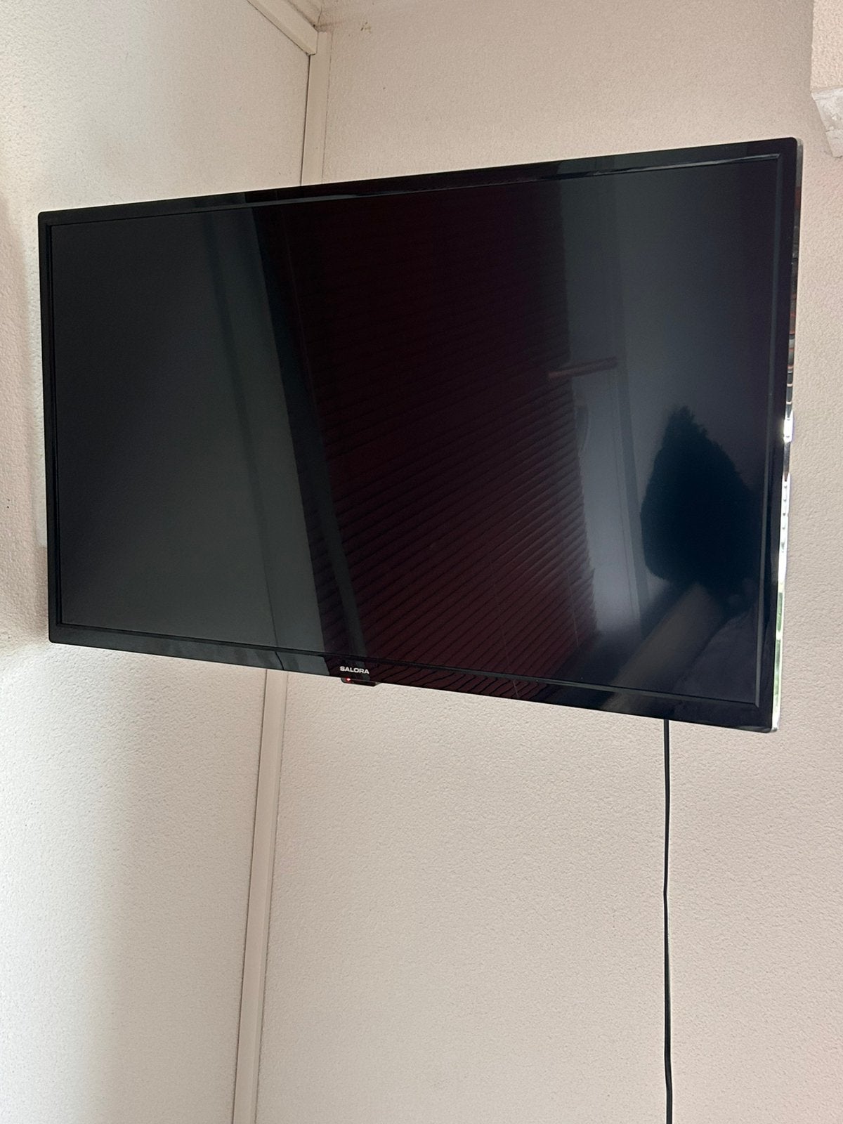 Salora 32 inch TV - Ideaal voor slaapkamer of studentenkamer, Gebruikt, 50 Hz, 80 tot 100 cm, Ophalen