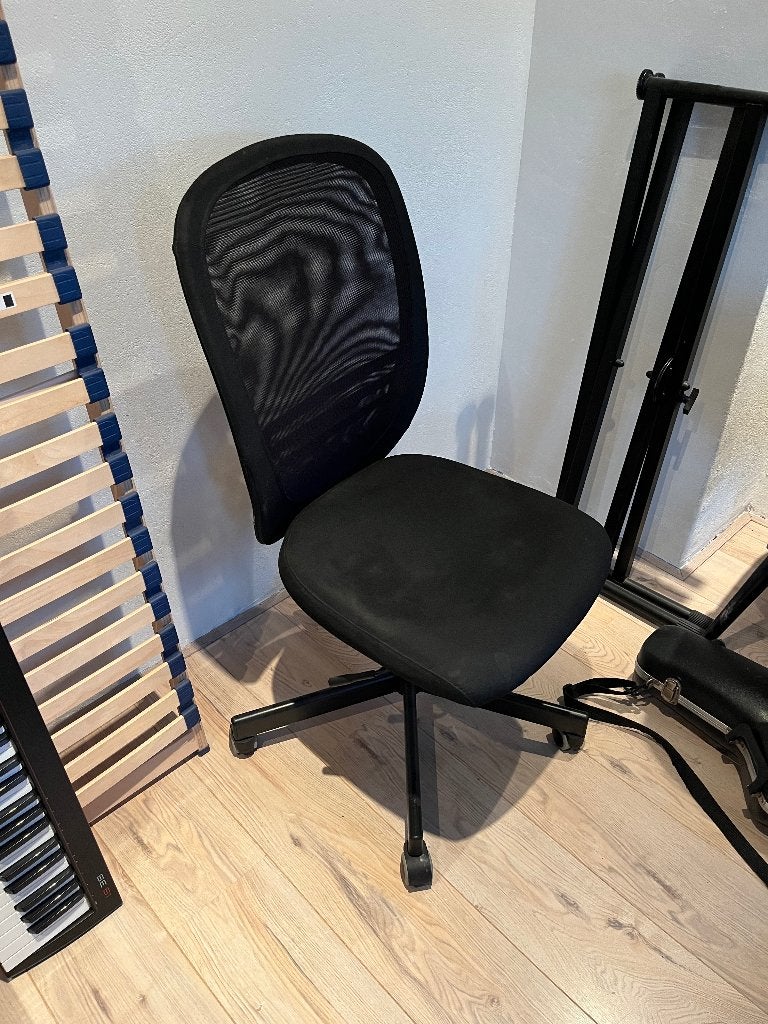IKEA bureaustoel zwart, Huis en Inrichting, Bureaustoelen, Ophalen, Gebruikt, Zwart, Bureaustoel