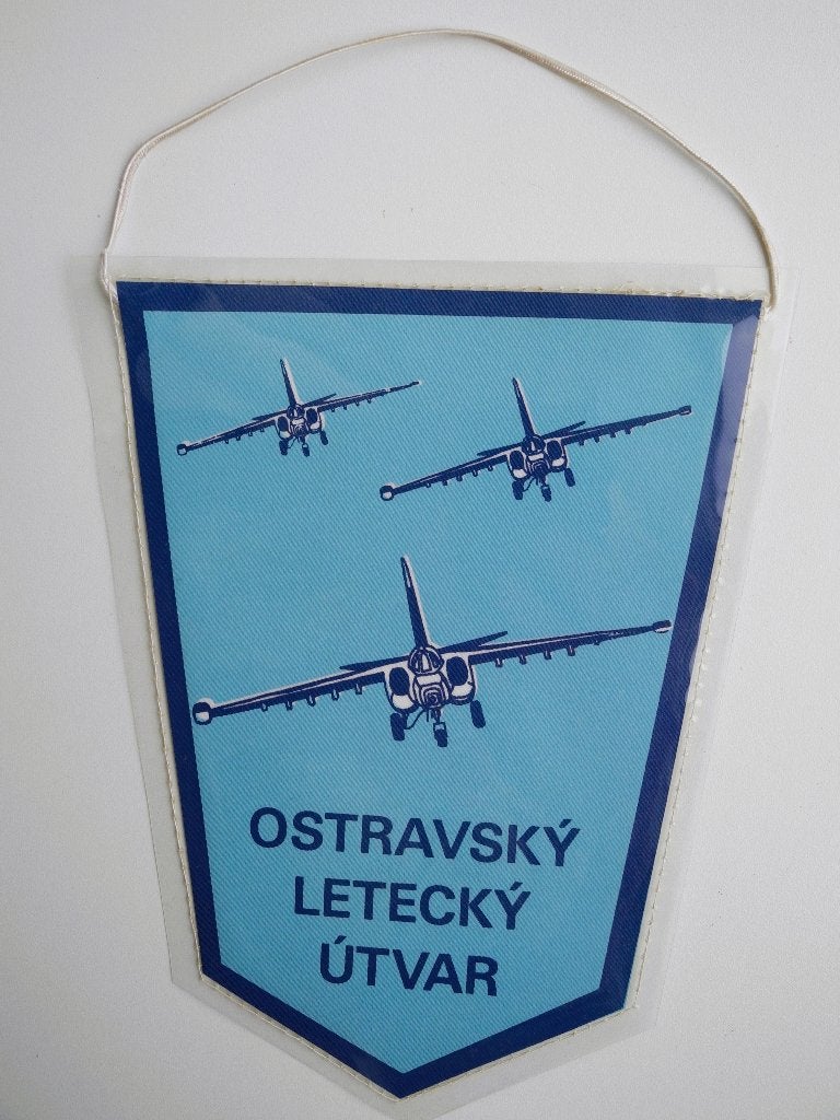 OSTRAVSKÝ LETECKÝ ÚTVAR Vaantje Luchtmacht Ostrava Tsjechië, Ophalen of Verzenden, Zo goed als nieuw, Overige typen