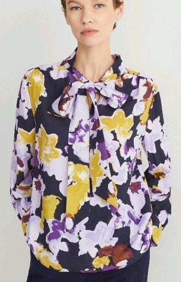 Bloemenprint blouse met strikkraag m44, Meerkleurig, Maat 42/44 (L), Ophalen of Verzenden, Onbekend