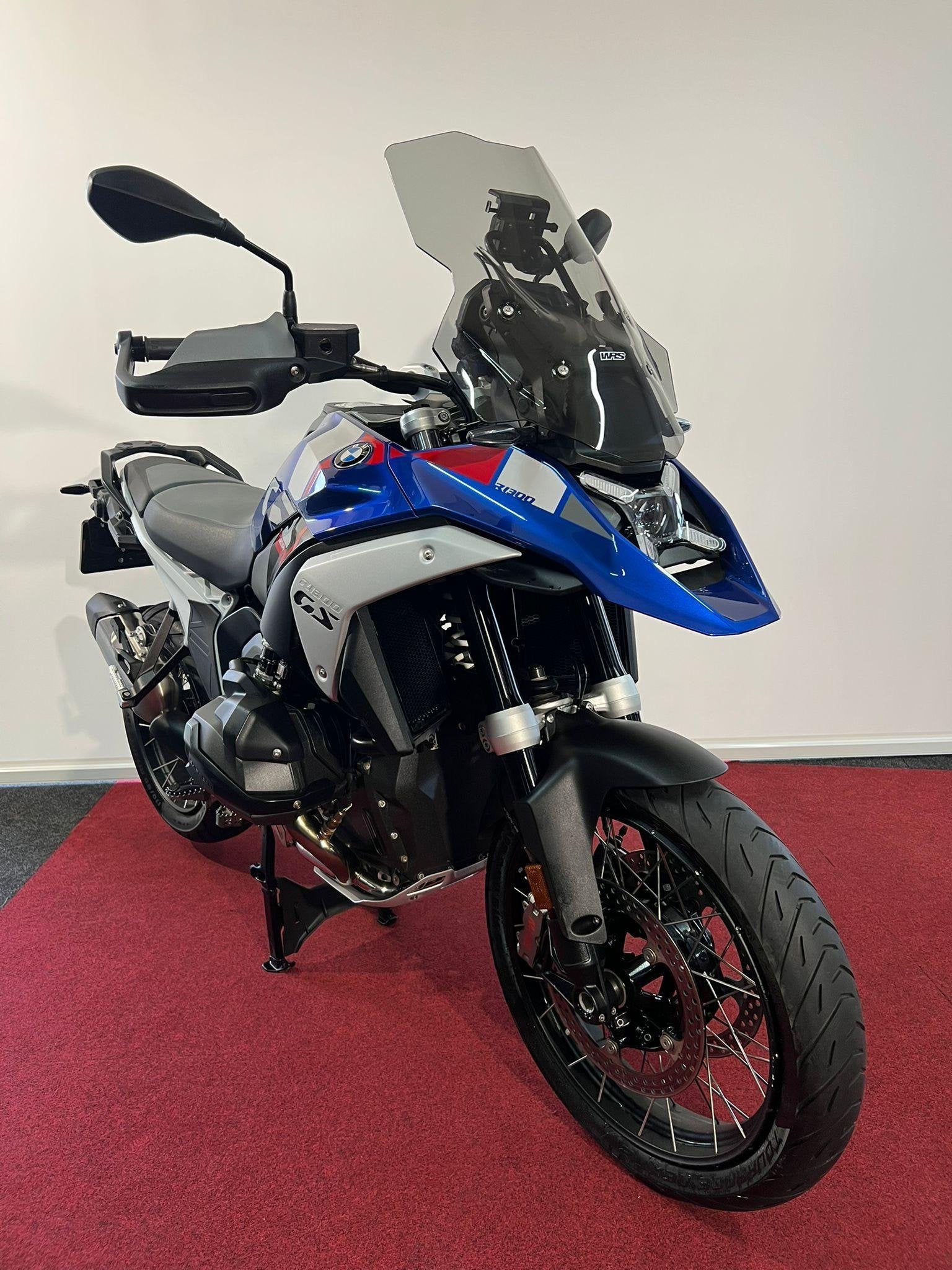 BMW R 1300 GS Trophy BTW MOTOR, Einsteinlaan 5
2289 CC  Rijswijk, NL, Handvatverwarming, Meer dan 35 kW, Toermotor