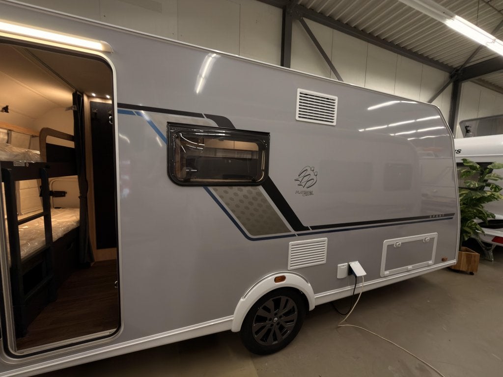 Knaus Sport Platinum 500 QDK Platinum, vloer, 1800KG, Reservewiel, Bedrijf, Treinzit, 6 tot 7 meter