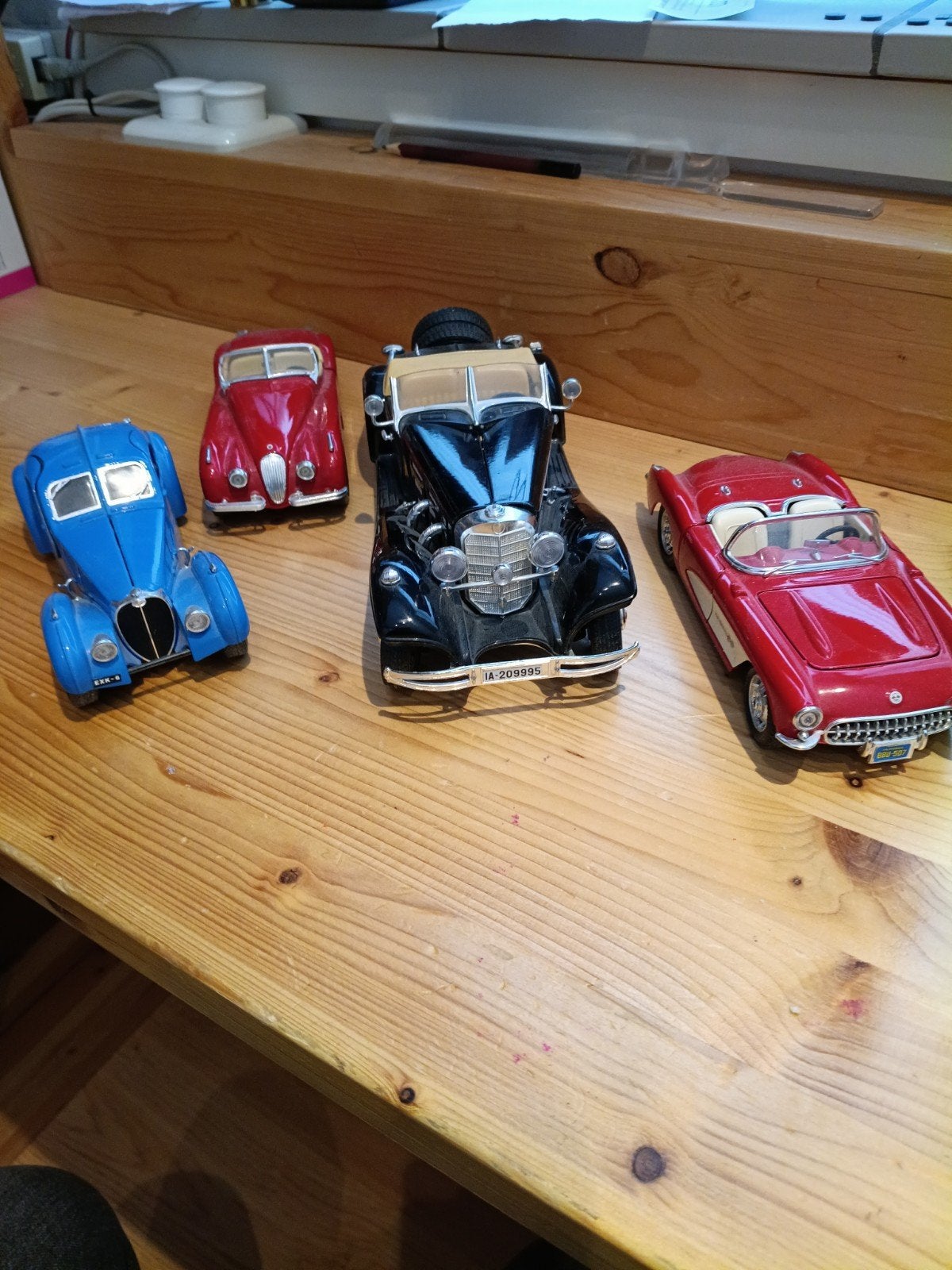 Set van 4 klassieke modelauto's - diverse merken, Hobby en Vrije tijd, Ophalen of Verzenden, Gebruikt, Auto, Overige merken