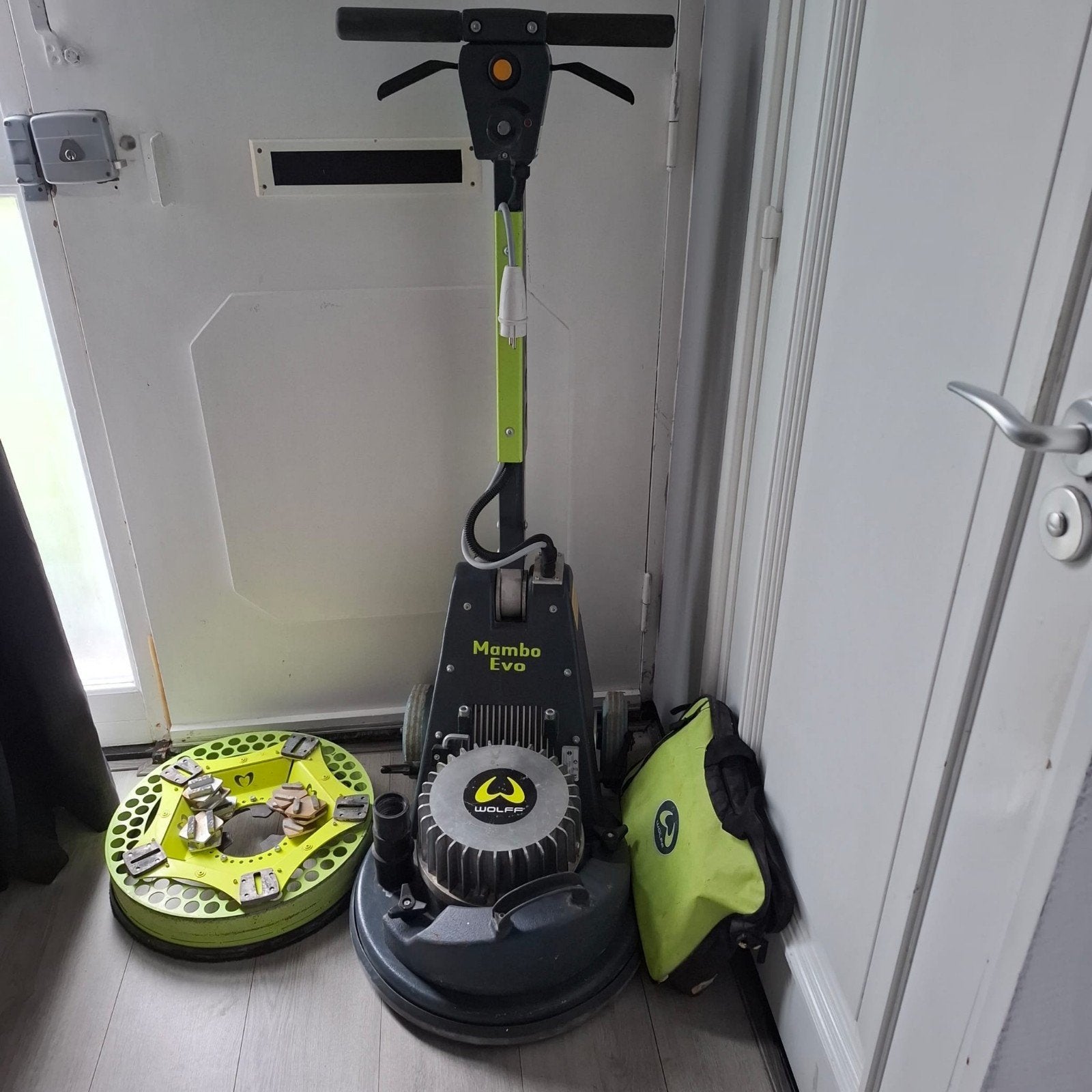 Wolff Mambo Evo Vloerfreesmachine, Doe-het-zelf en Verbouw, Ophalen