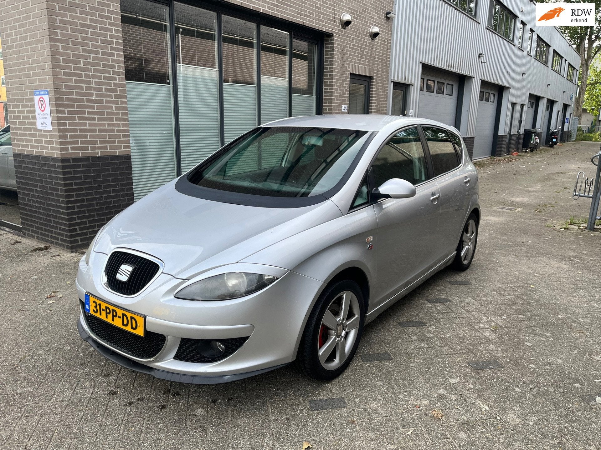 Seat Altea 2.0 FSI Stylance! Cupra look! Airco!, Auto's, Seat, Voorwielaandrijving, Dealer onderhouden, Stof, Gebruikt