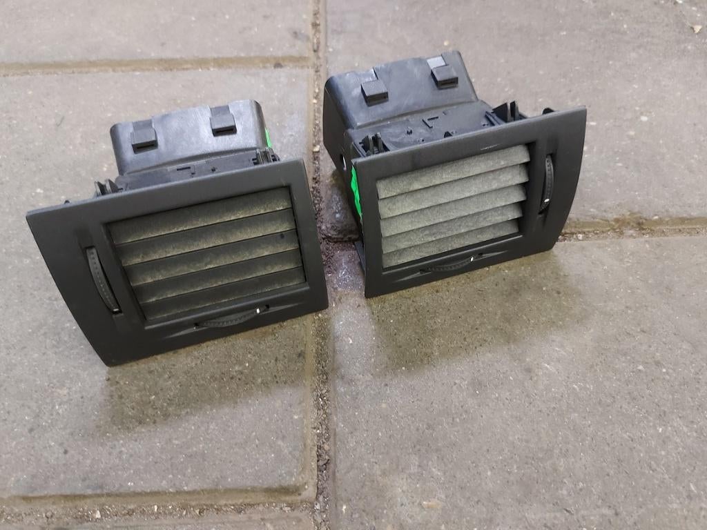 Set ventilator roosters zijkant dashbord Meriva A 2005, Ophalen of Verzenden