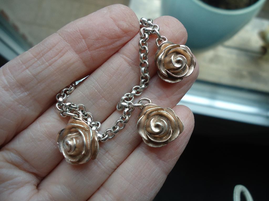 mooie echt zilveren armband met massieve roosjes ESPRIT 925, Ophalen of Verzenden, Zo goed als nieuw, Zilver, Zilver
