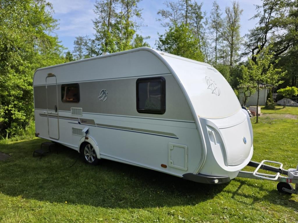 Knaus Sport 500 QDK BJ 2012 stapelbed, airco,mover., Caravans en Kamperen, Caravans, Vast bed, Rondzit, Airco, Particulier