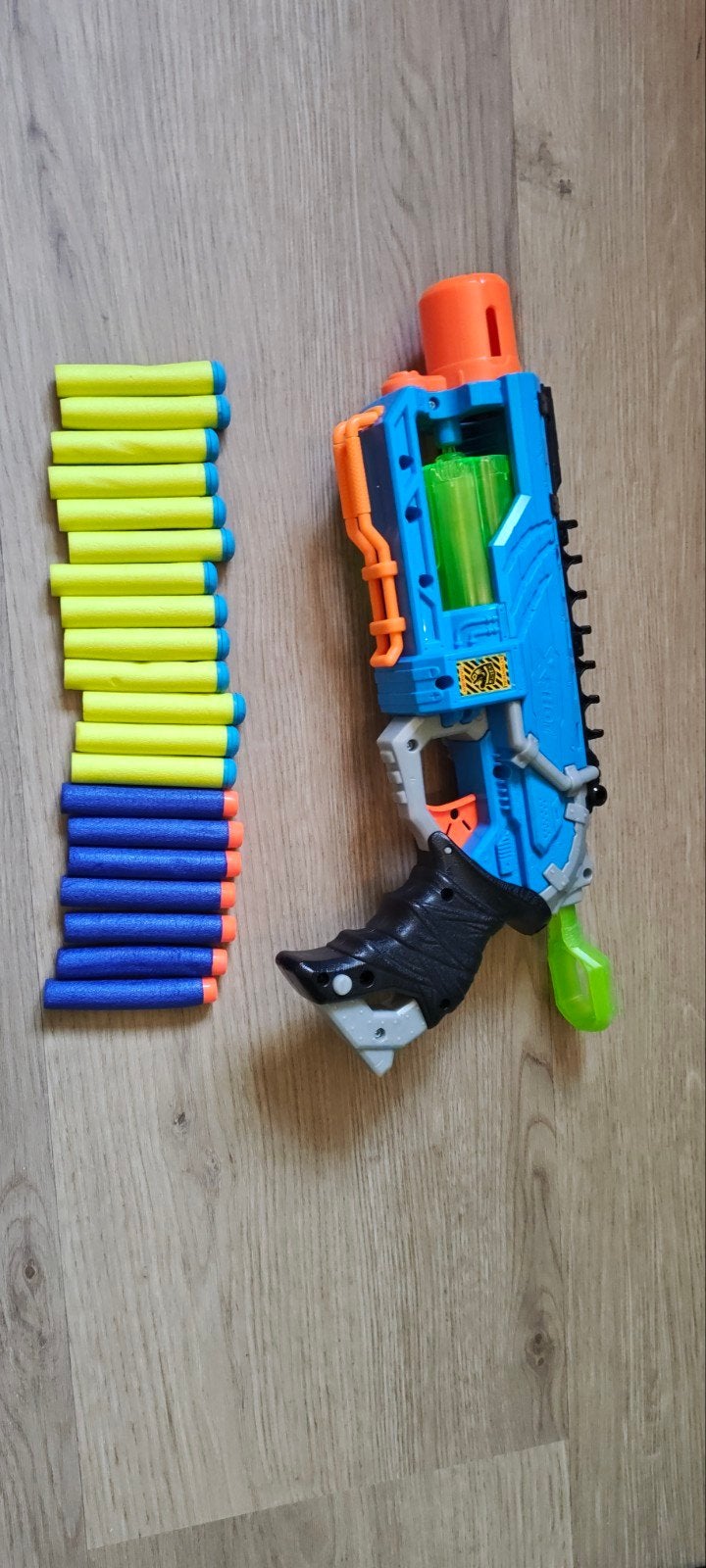 X-Shot Dino Attack Gun met 20 pijltjes en 2 targets, Ophalen, Zo goed als nieuw
