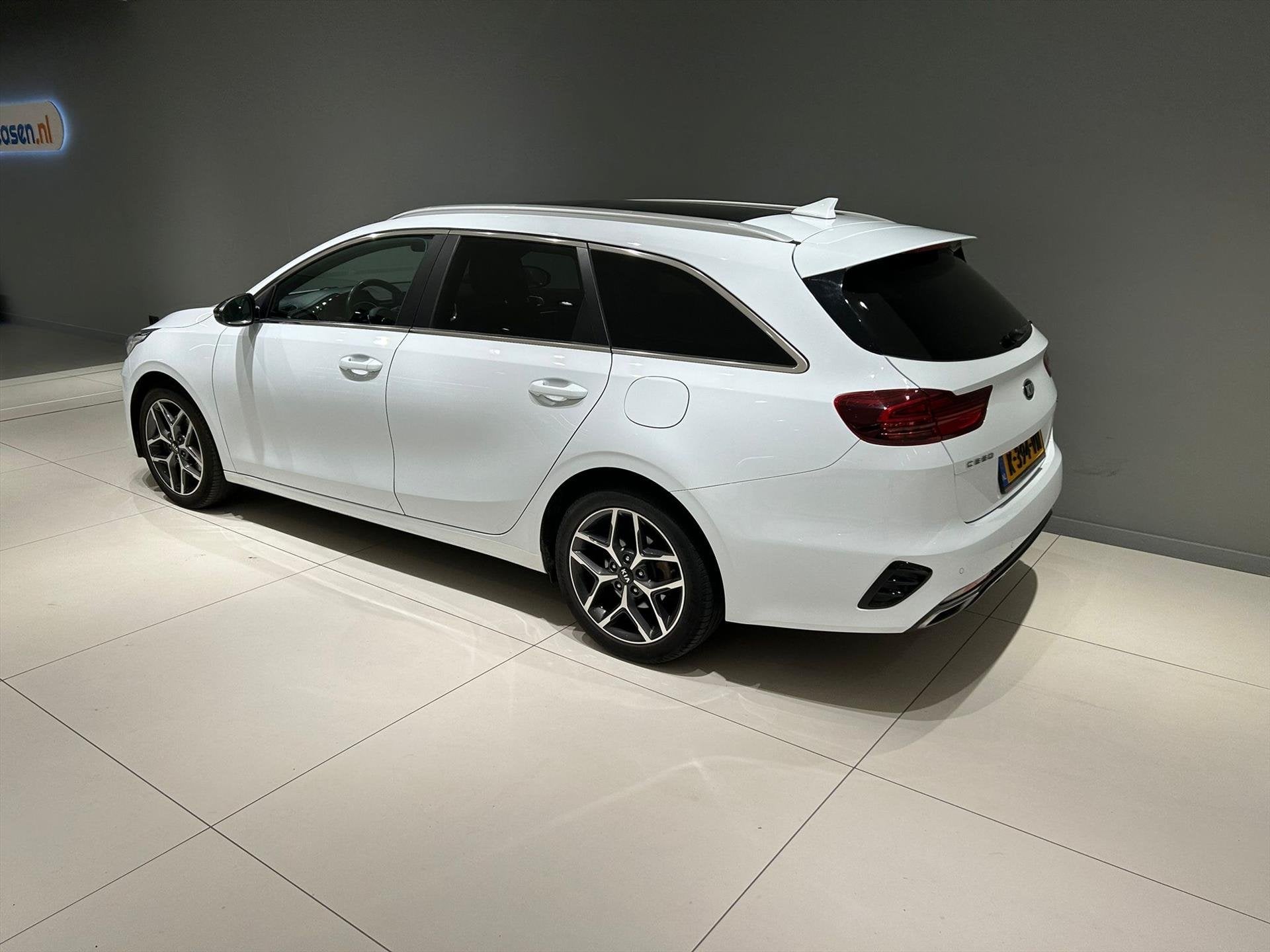 Kia Ceed Sw 1.0 T-GDi 120pk GT-Line Edition Pano LMV, Auto's, Kia, Voorwielaandrijving, 12 maanden, Lichtsensor, Gebruikt