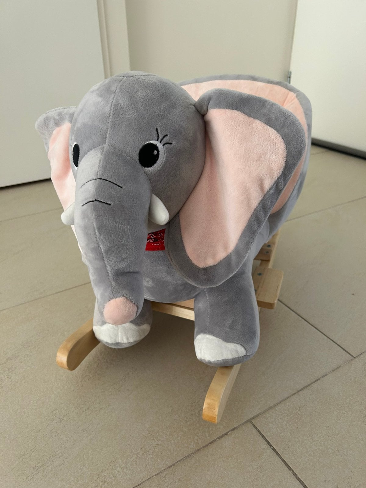 Hobbel olifant nooit gwbruikt, Ophalen, Zo goed als nieuw