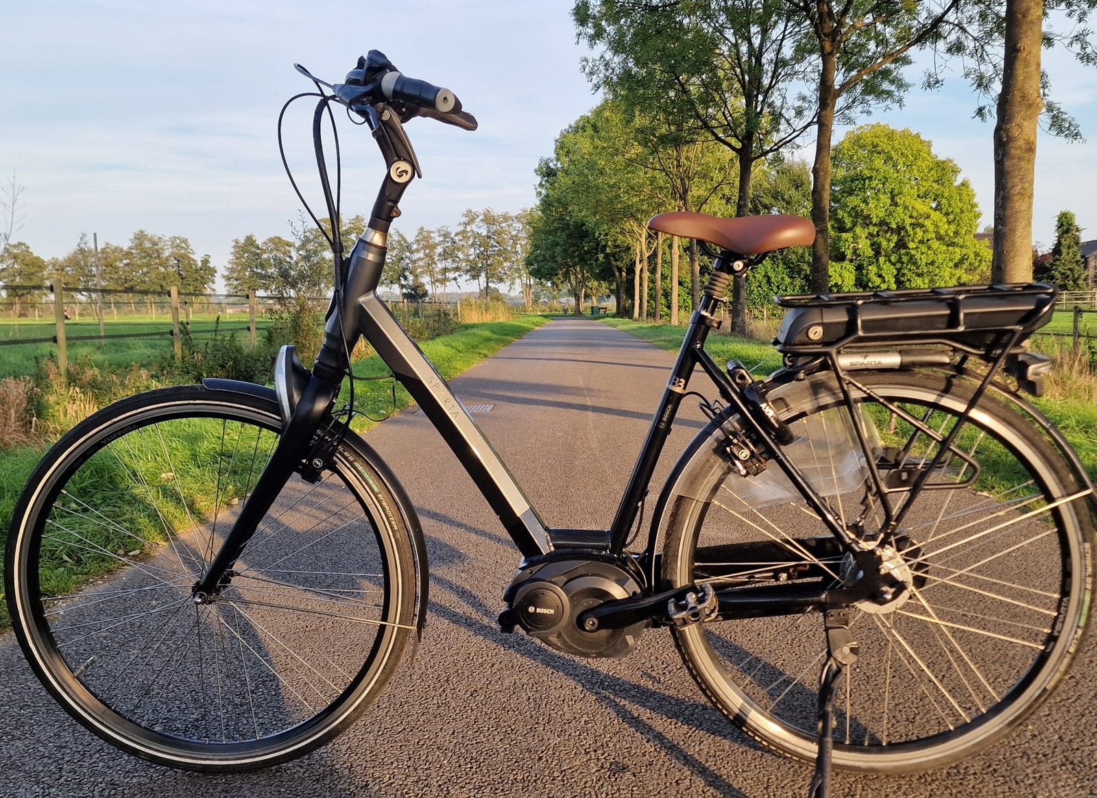 Partij van 4 elektrische fietsen. Sparta,Batavus,Rih,Stella
