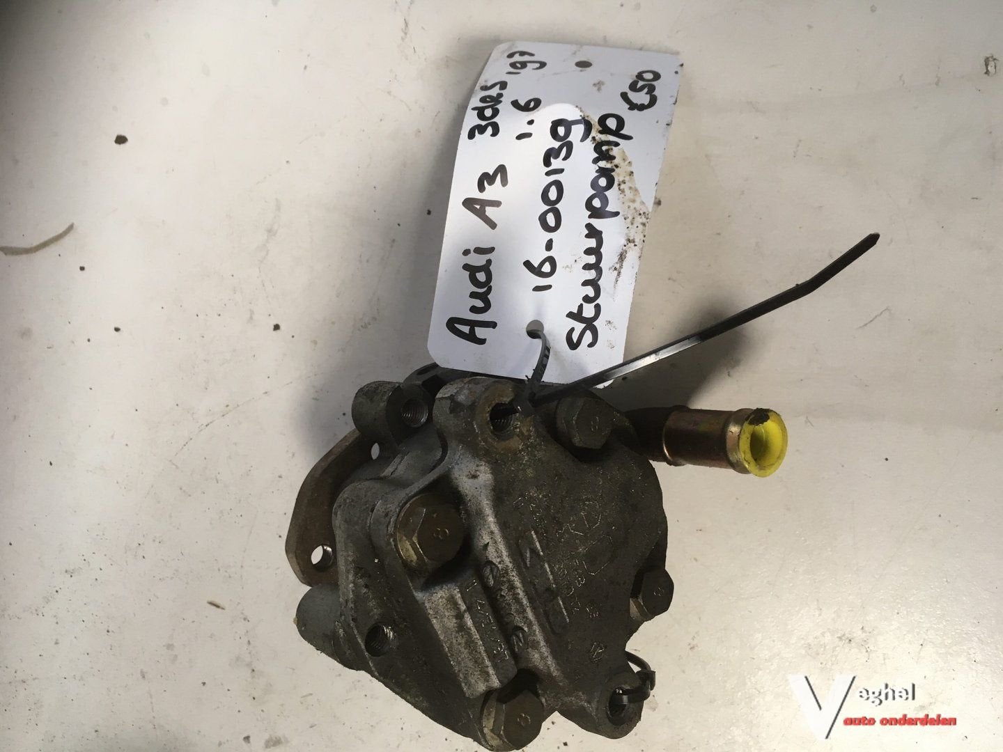 Audi A3 1.6 1997 Stuurpomp
