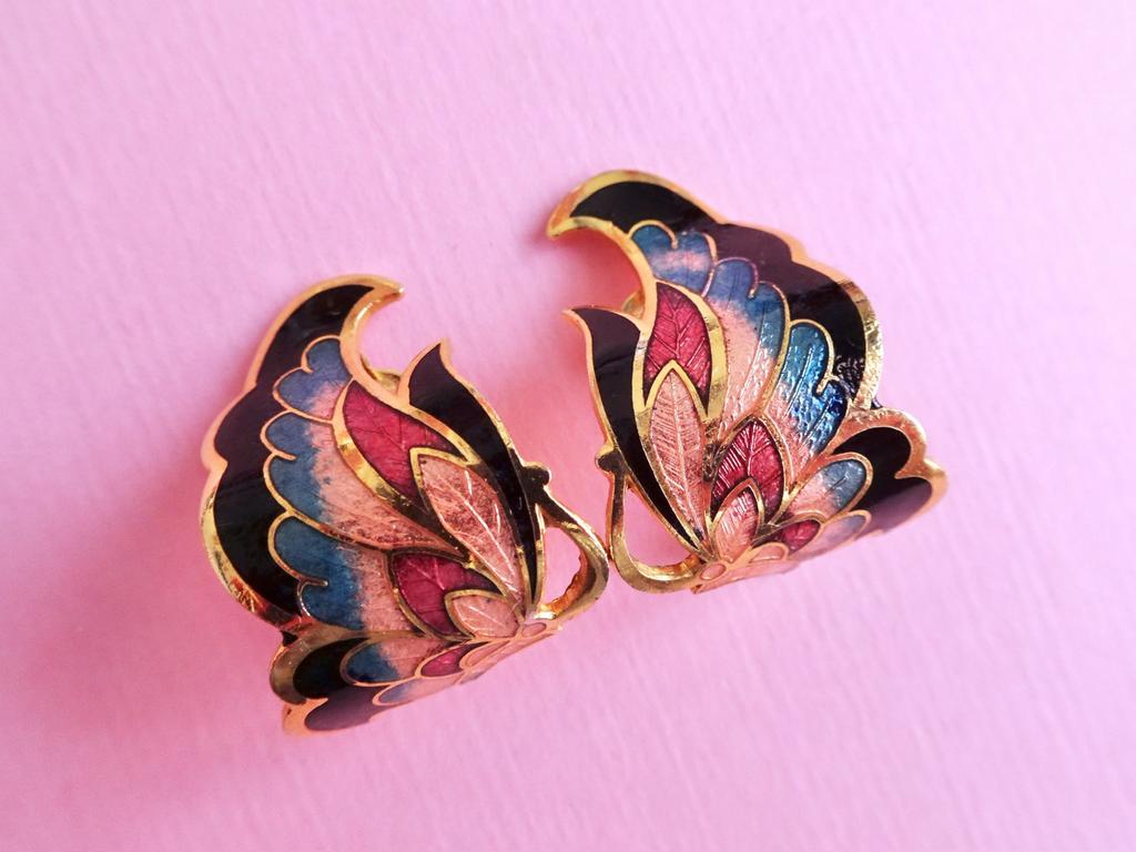 jwg Vintage 70s cloisonne emaille vlinder oorbellen gekleurd, Verzenden, Overige materialen, Oorbellen, Verguld