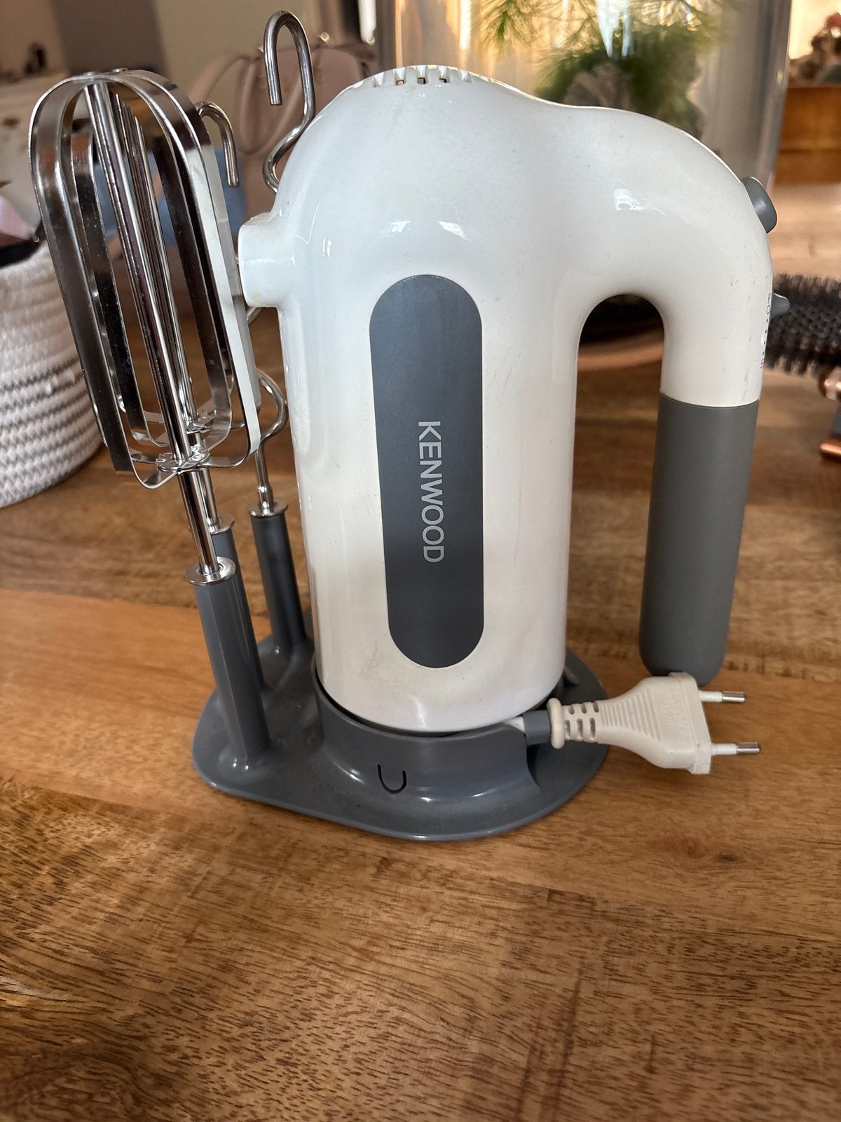 Kenwood handmixer met garde en deeghaken, zo goed als nieuw, Ophalen, Zo goed als nieuw