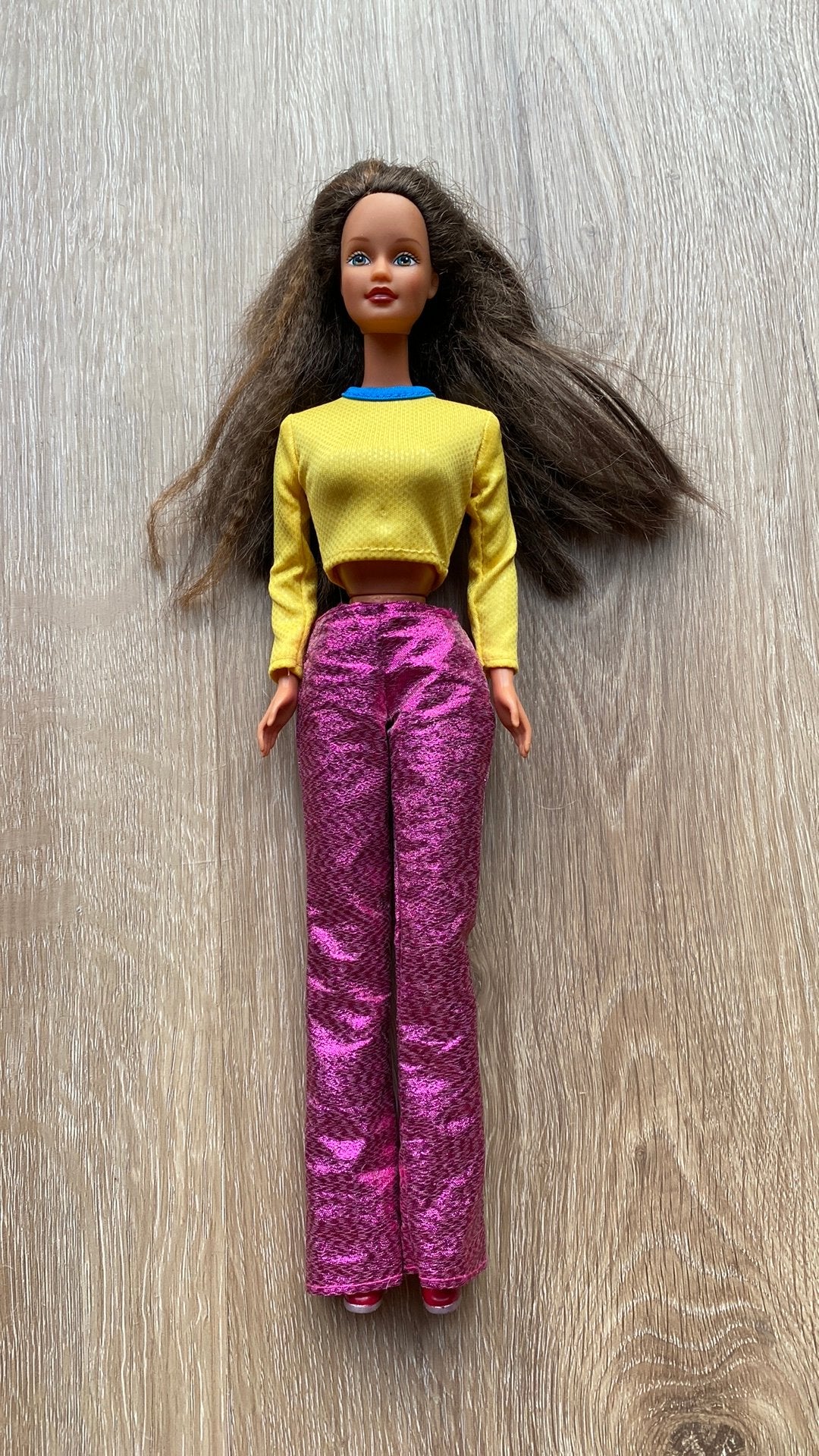 Vintage Barbie pop Mattel met bruin haar en outfit uit 1966, Ophalen of Verzenden, Zo goed als nieuw, Barbie
