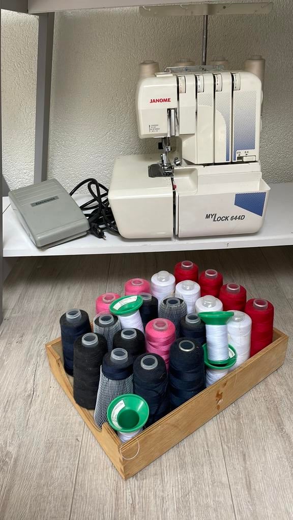 Janome myLock 644D incl lockgaren, Ophalen, Zo goed als nieuw, Lockmachine, Janome